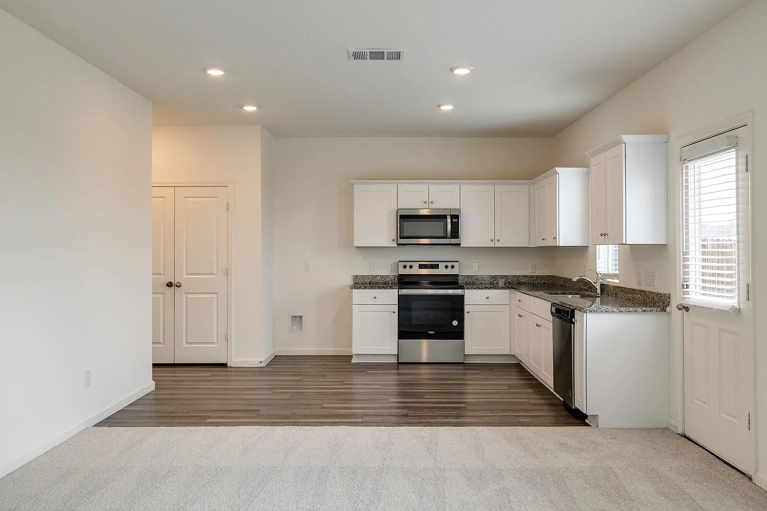 1816 Chapel Hill Rd, Princeton, TX 75407