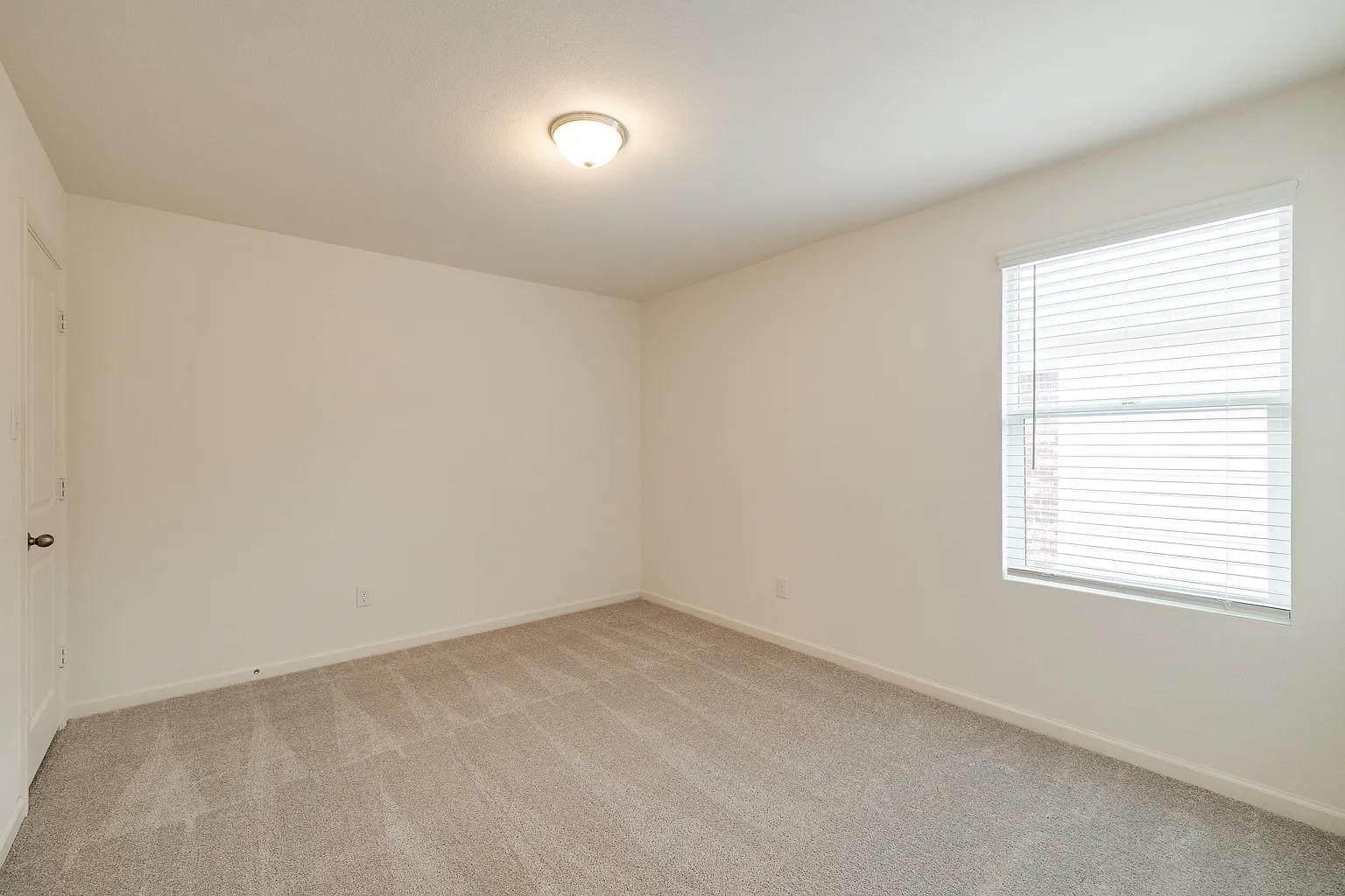 1816 Chapel Hill Rd, Princeton, TX 75407