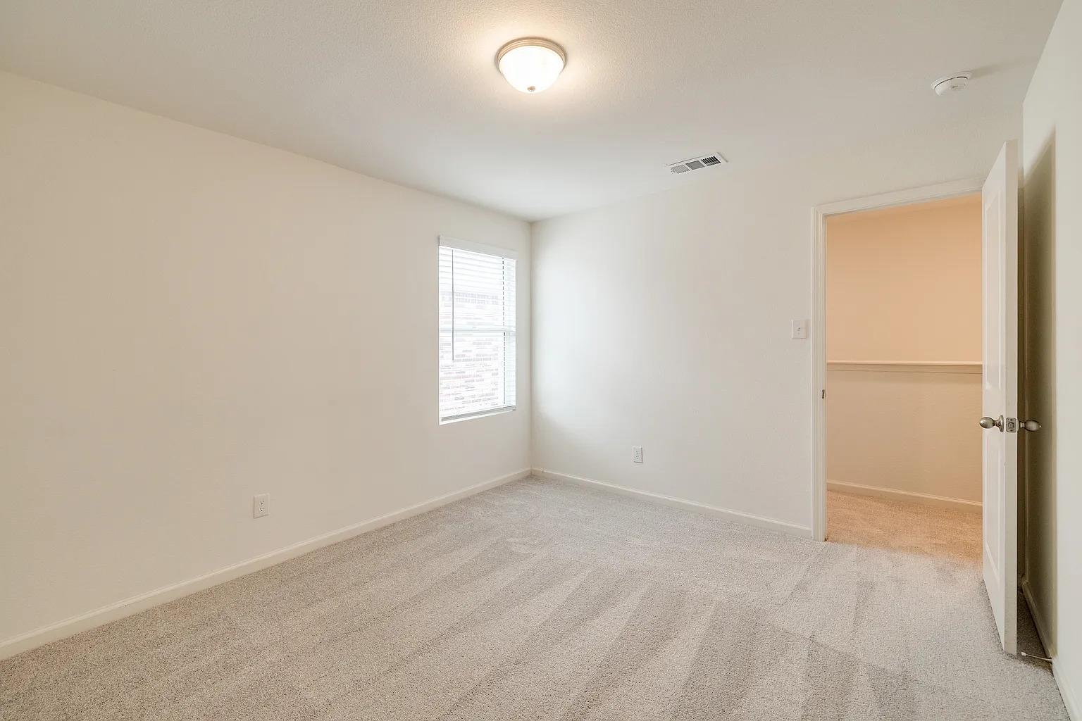 1816 Chapel Hill Rd, Princeton, TX 75407