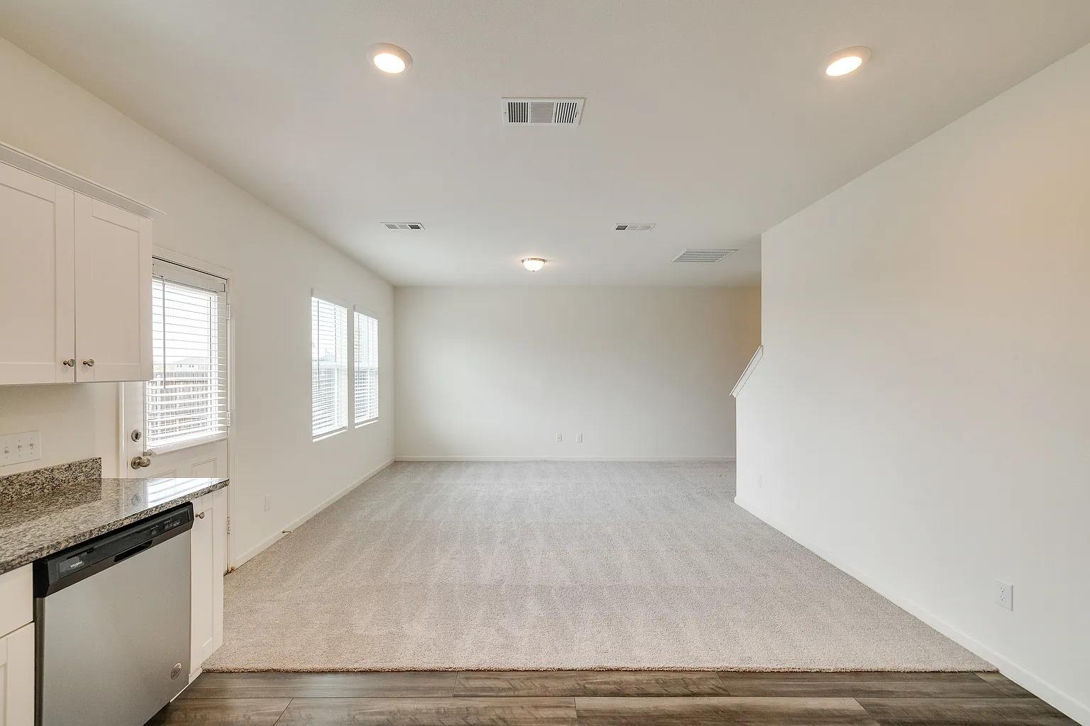 1816 Chapel Hill Rd, Princeton, TX 75407