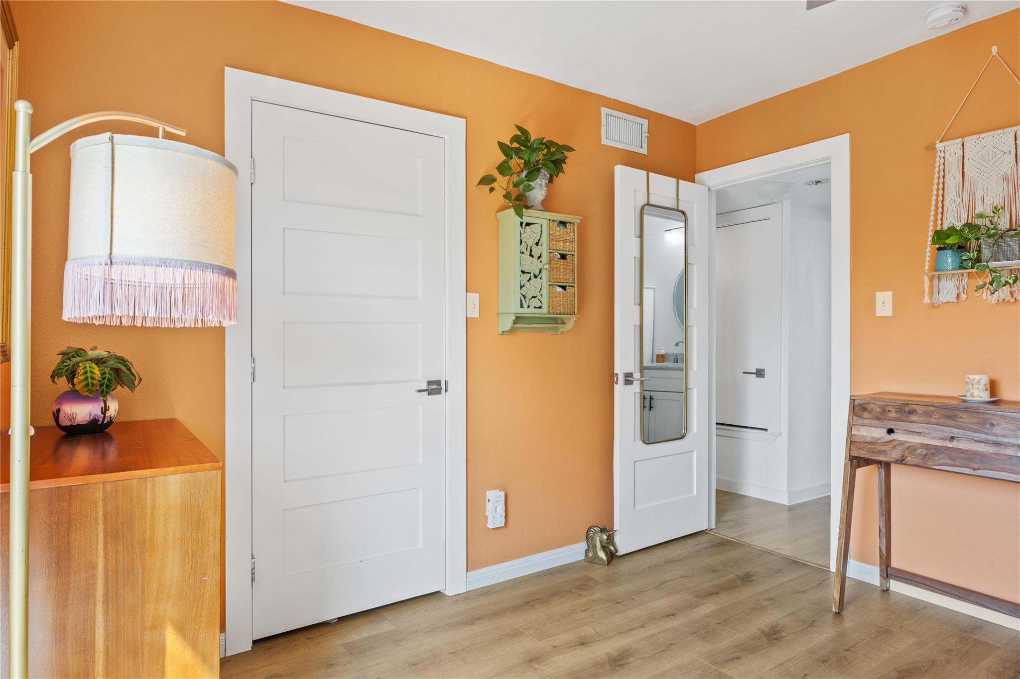 8605 Putnam Dr # 202, Austin, TX 78757