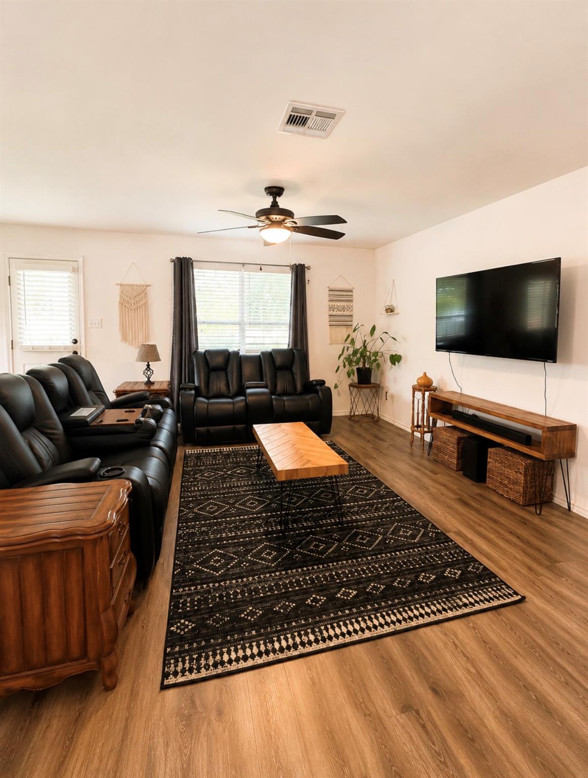 281 Prairie Verbena Dr, Kyle, TX 78640