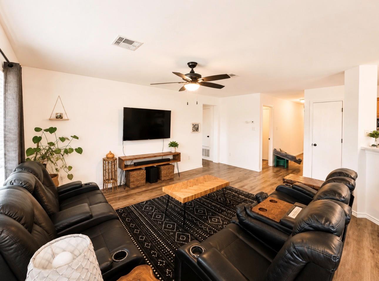 281 Prairie Verbena Dr, Kyle, TX 78640
