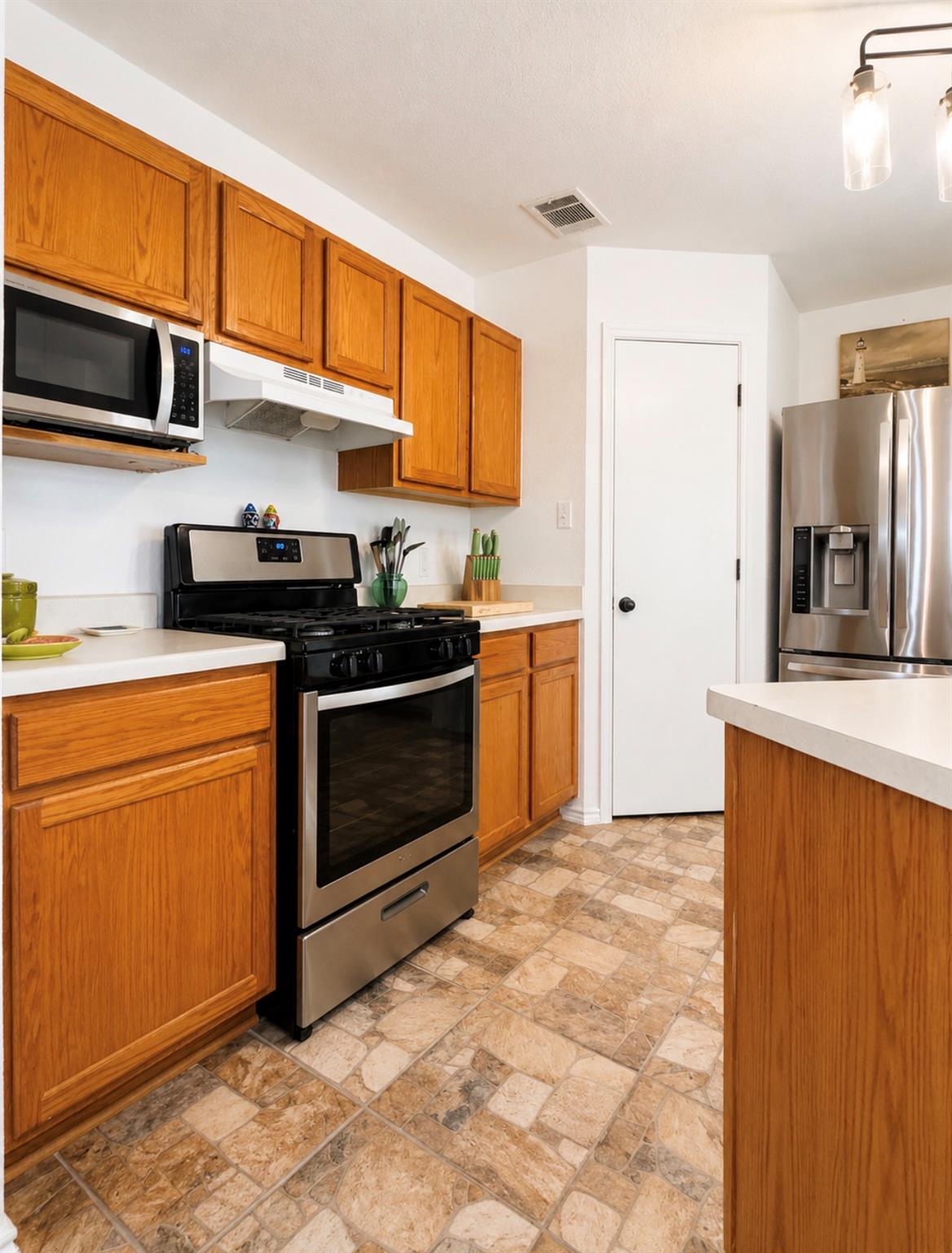 281 Prairie Verbena Dr, Kyle, TX 78640