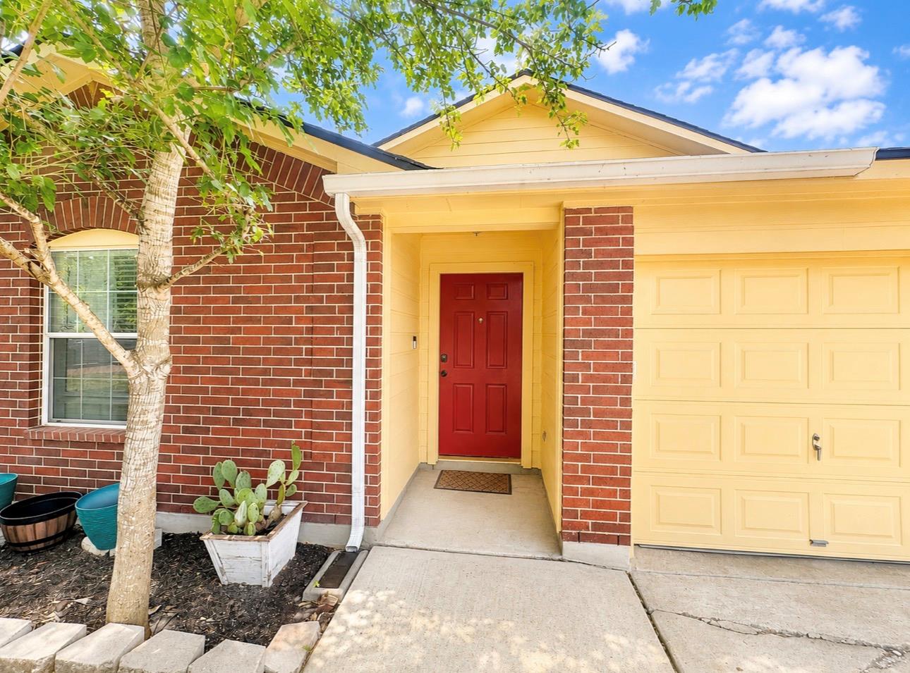 281 Prairie Verbena Dr, Kyle, TX 78640