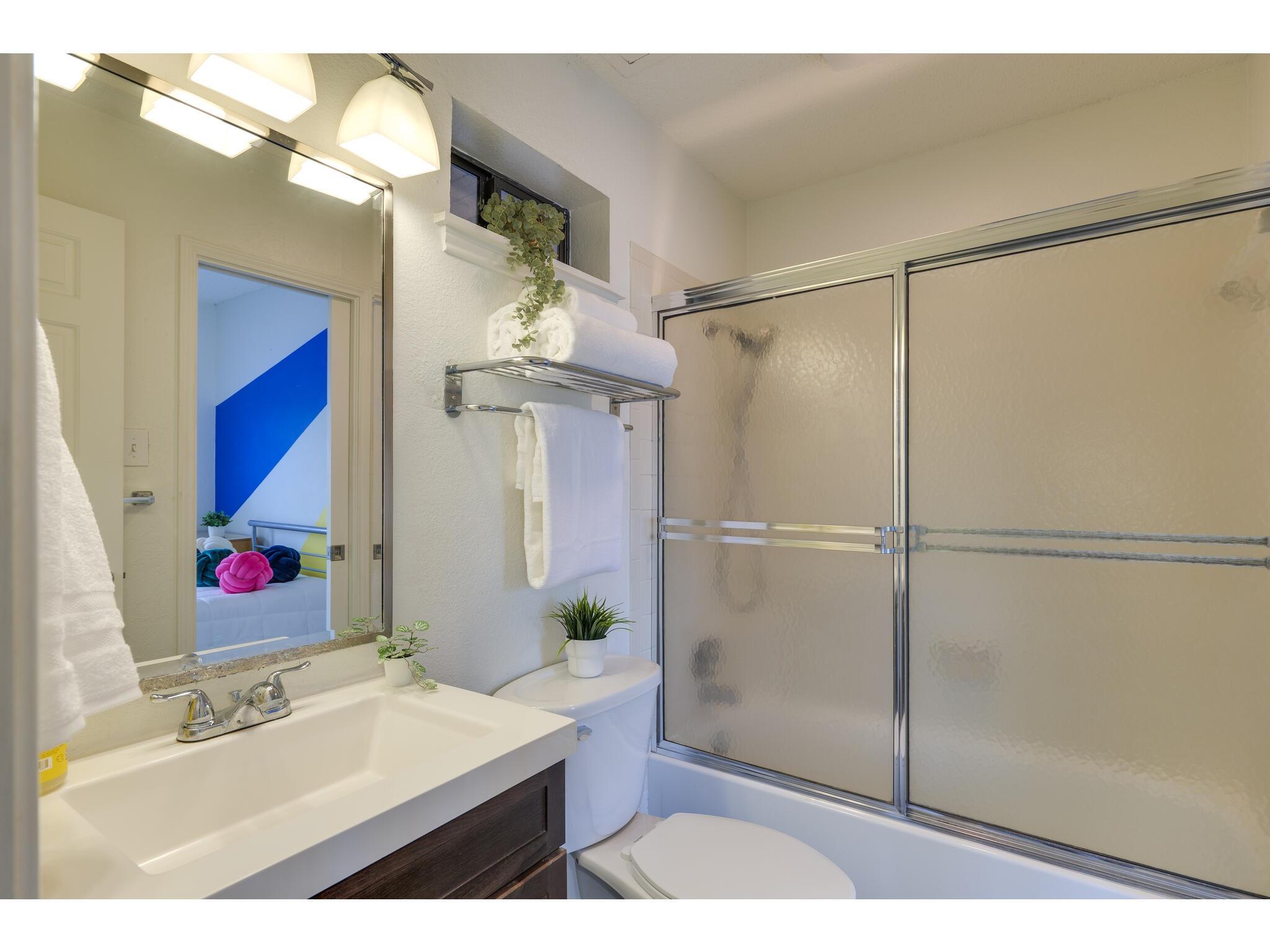 3001 Cedar St # A-215, Austin, TX 78705