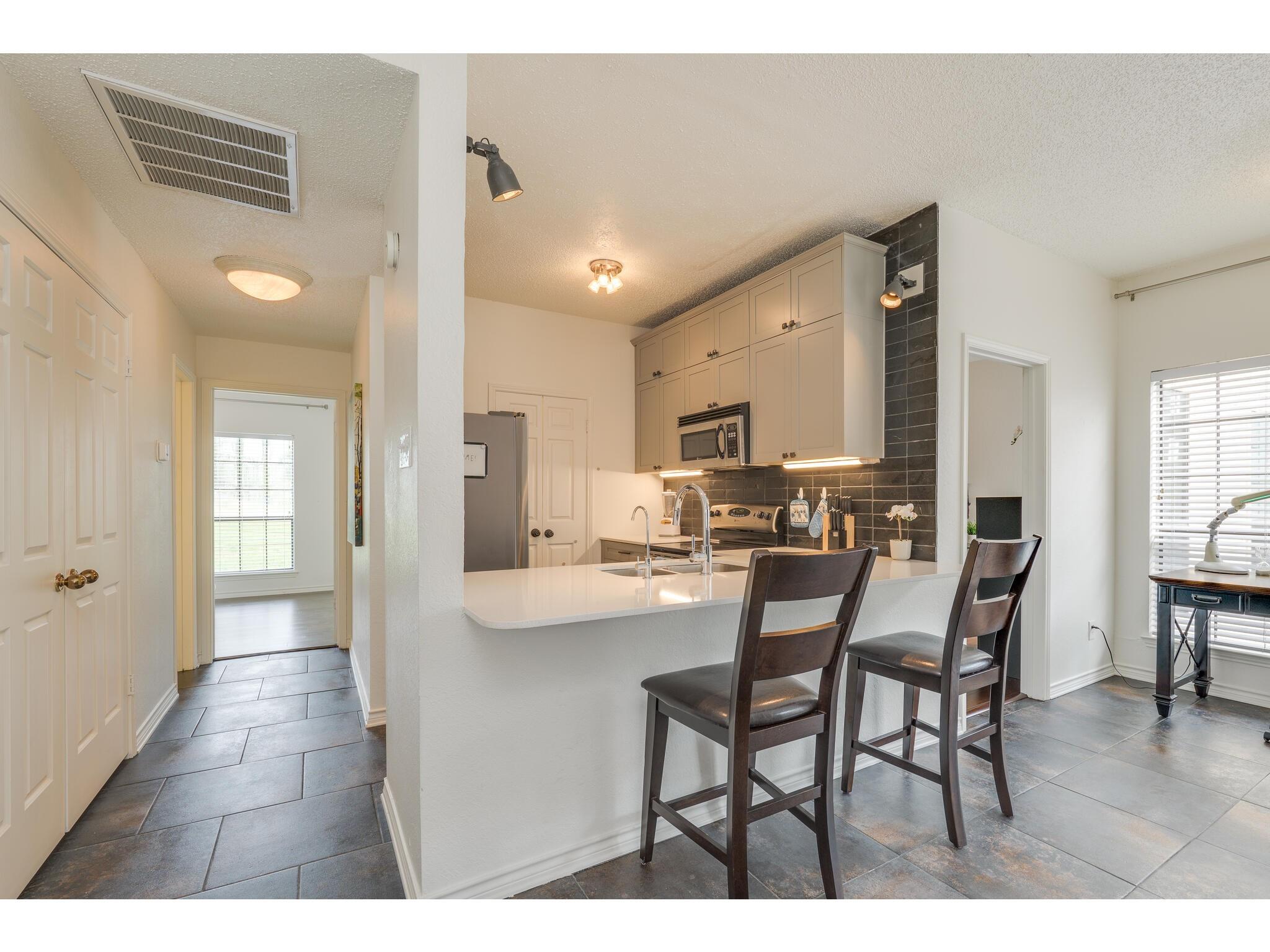 3001 Cedar St # A-215, Austin, TX 78705
