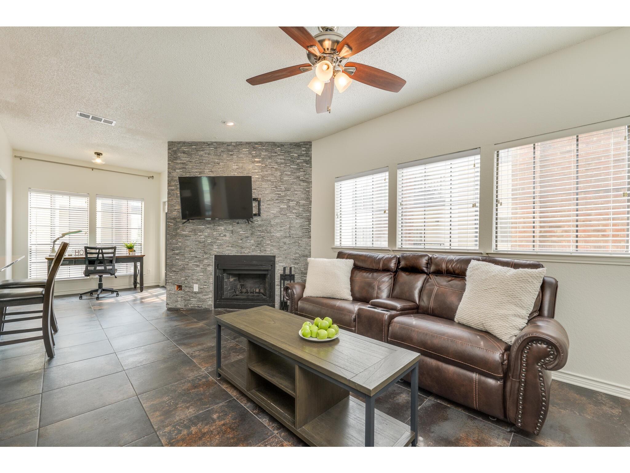 3001 Cedar St # A-215, Austin, TX 78705