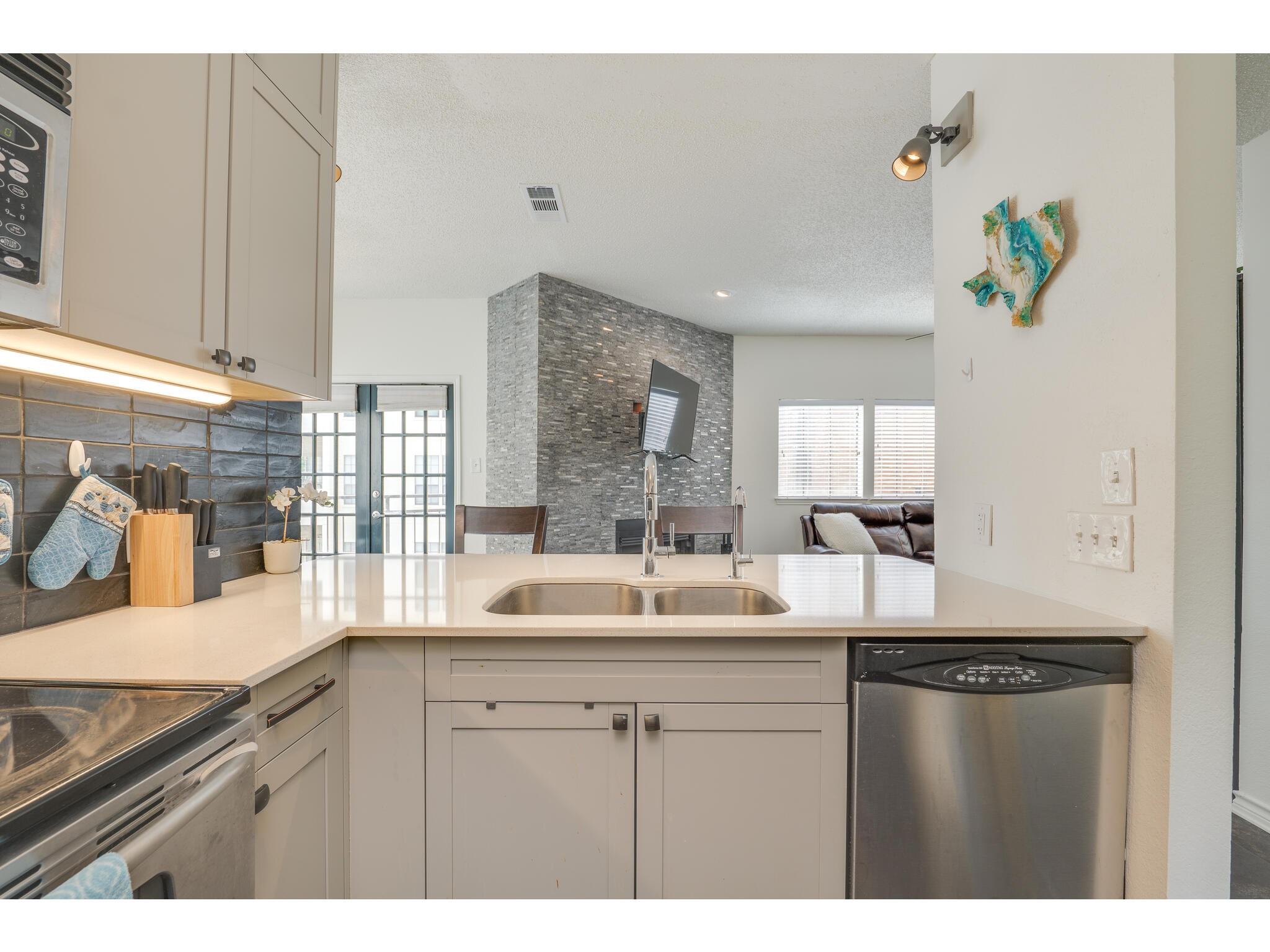 3001 Cedar St # A-215, Austin, TX 78705