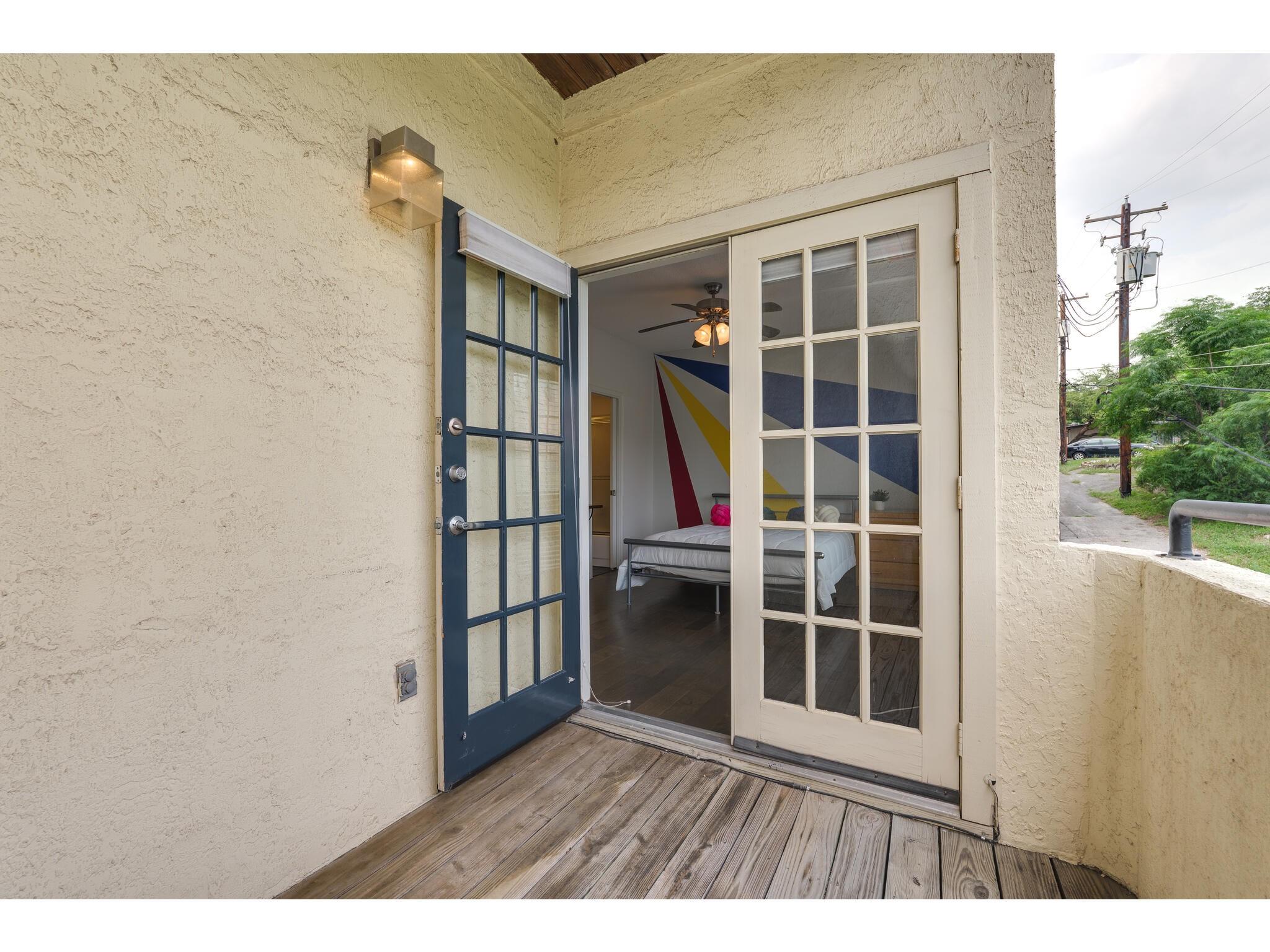 3001 Cedar St # A-215, Austin, TX 78705