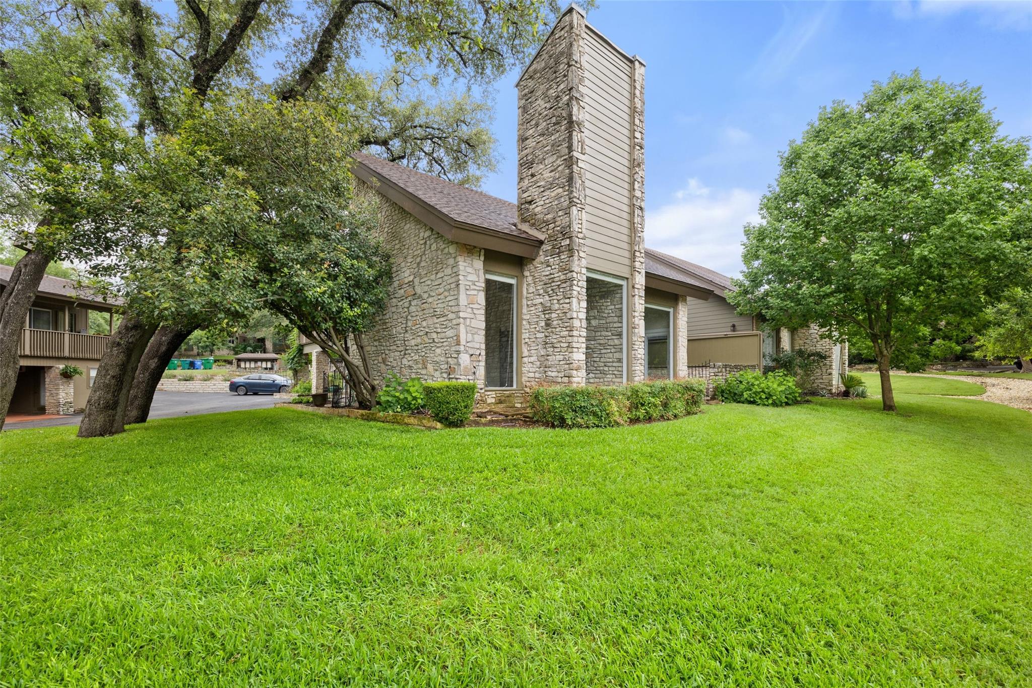 9 Stoney Creek Cv, Lakeway, TX 78734