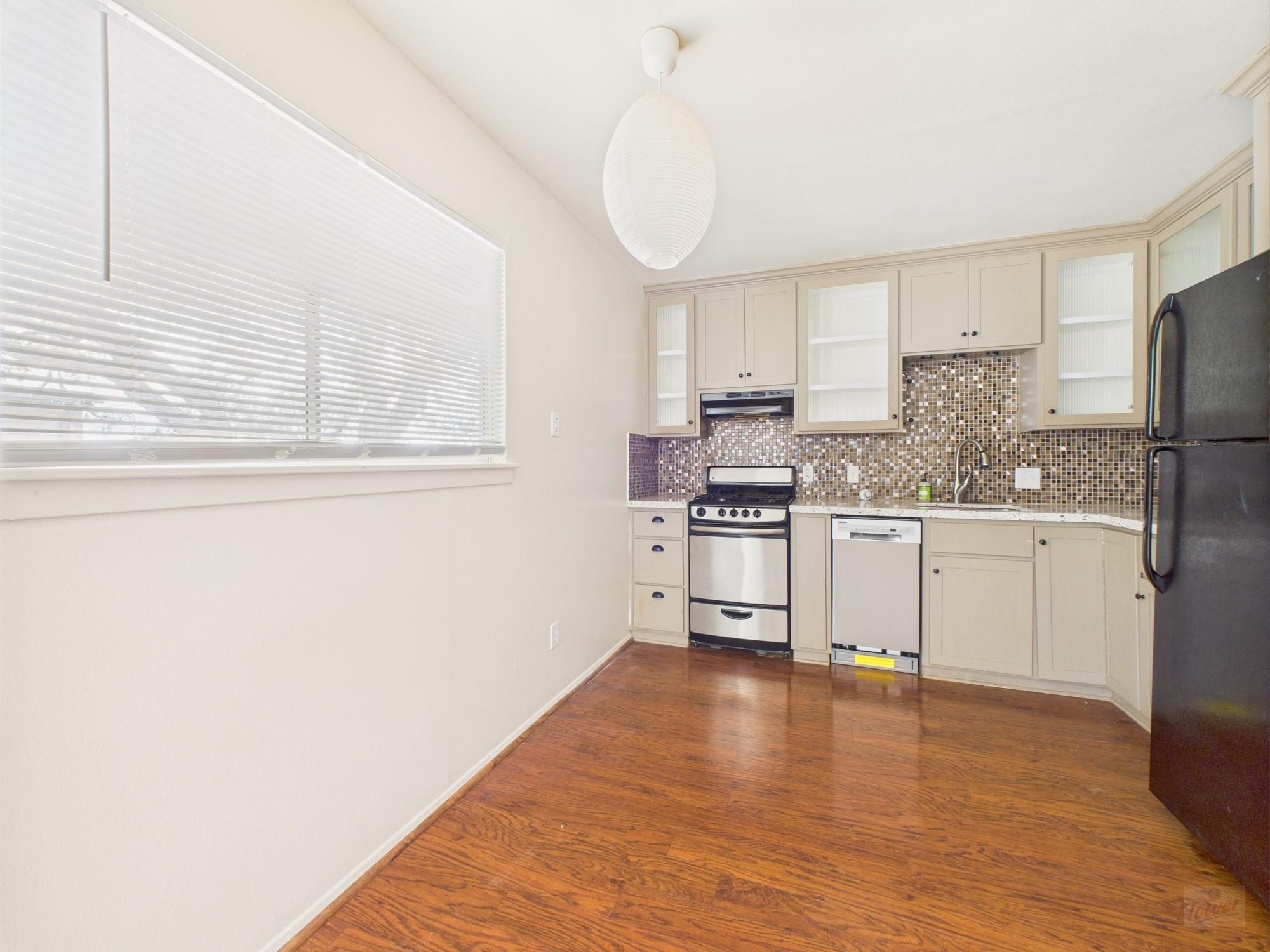 803 W 28th St # 202, Austin, TX 78705