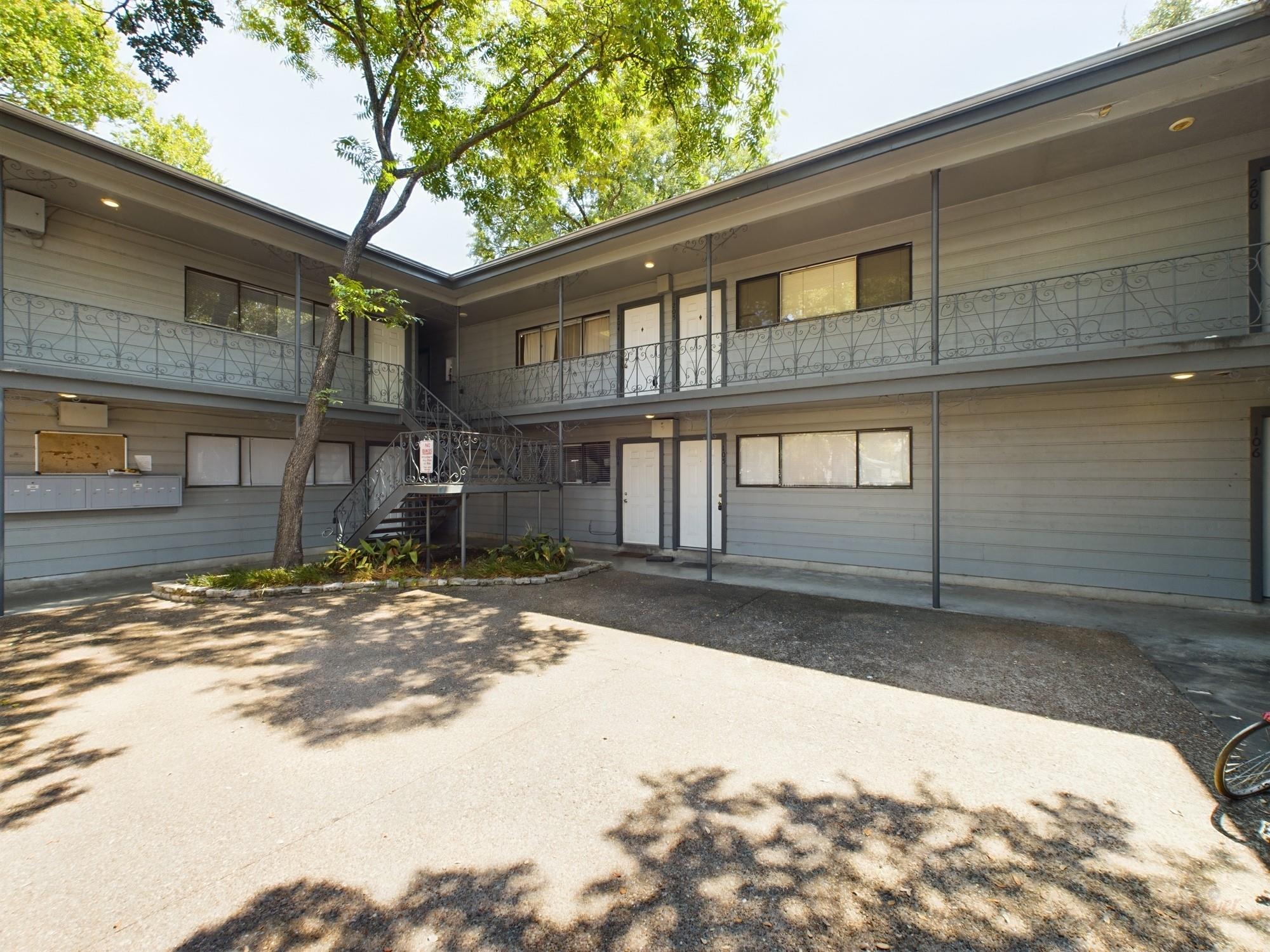 803 W 28th St # 202, Austin, TX 78705