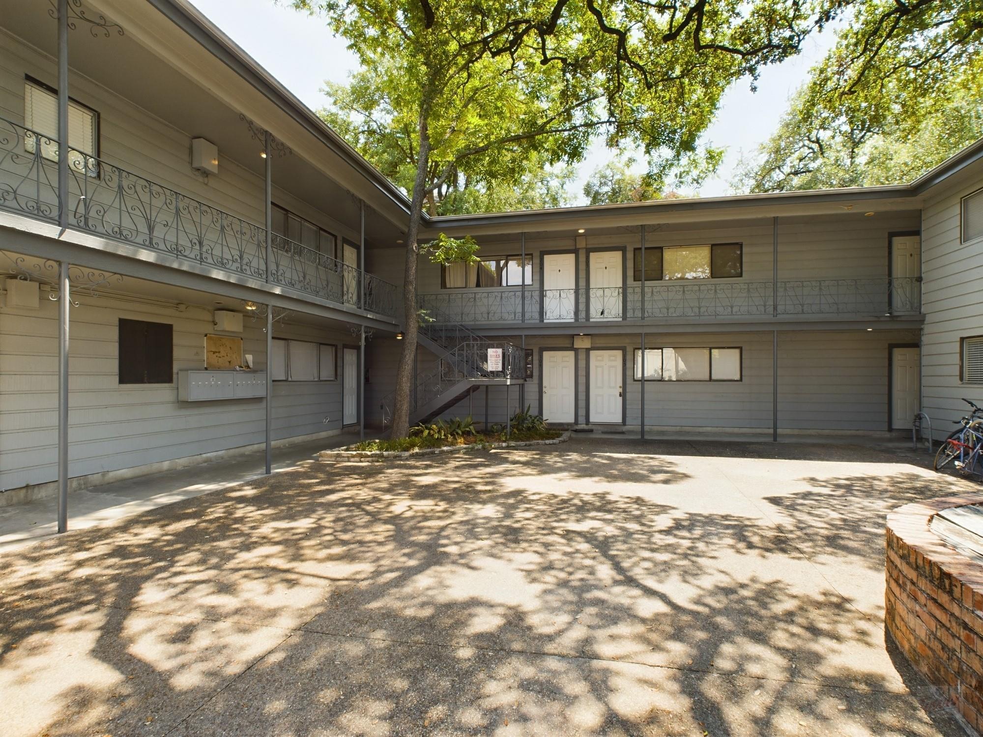 803 W 28th St # 202, Austin, TX 78705