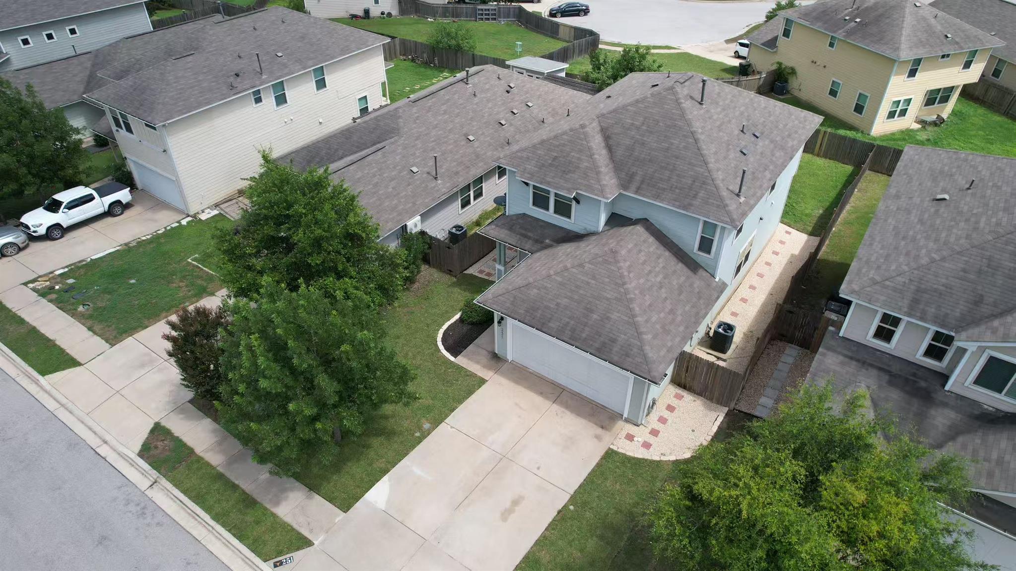 251 Triumph Rd, Buda, TX 78610
