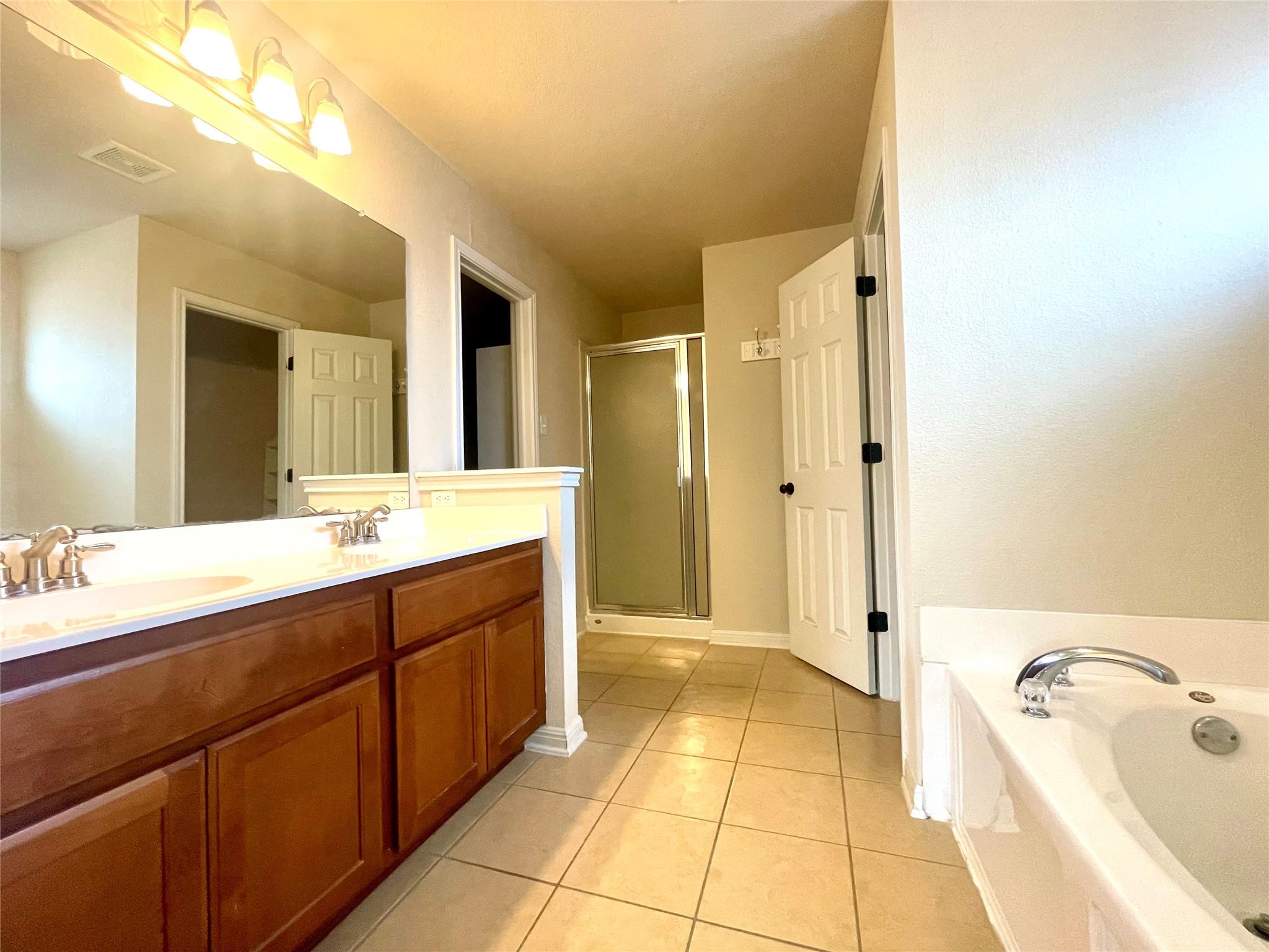 20625 Farm Pond Ln, Pflugerville, TX 78660