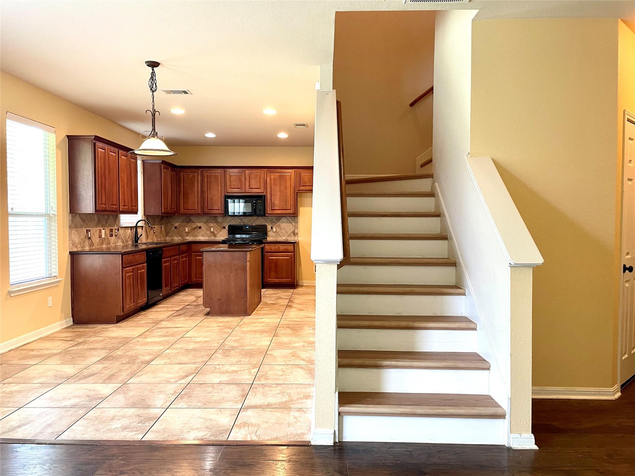 20625 Farm Pond Ln, Pflugerville, TX 78660