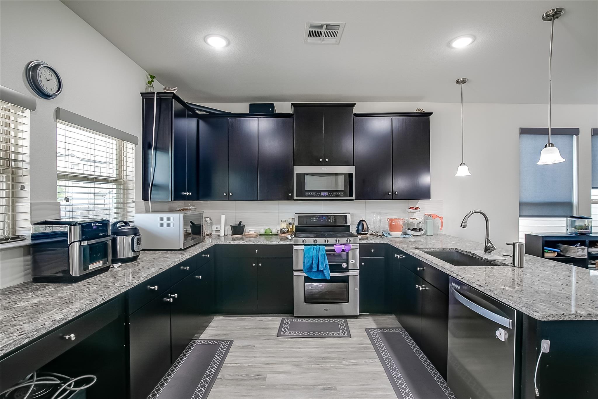 15912 Cadoz Dr, Austin, TX 78728