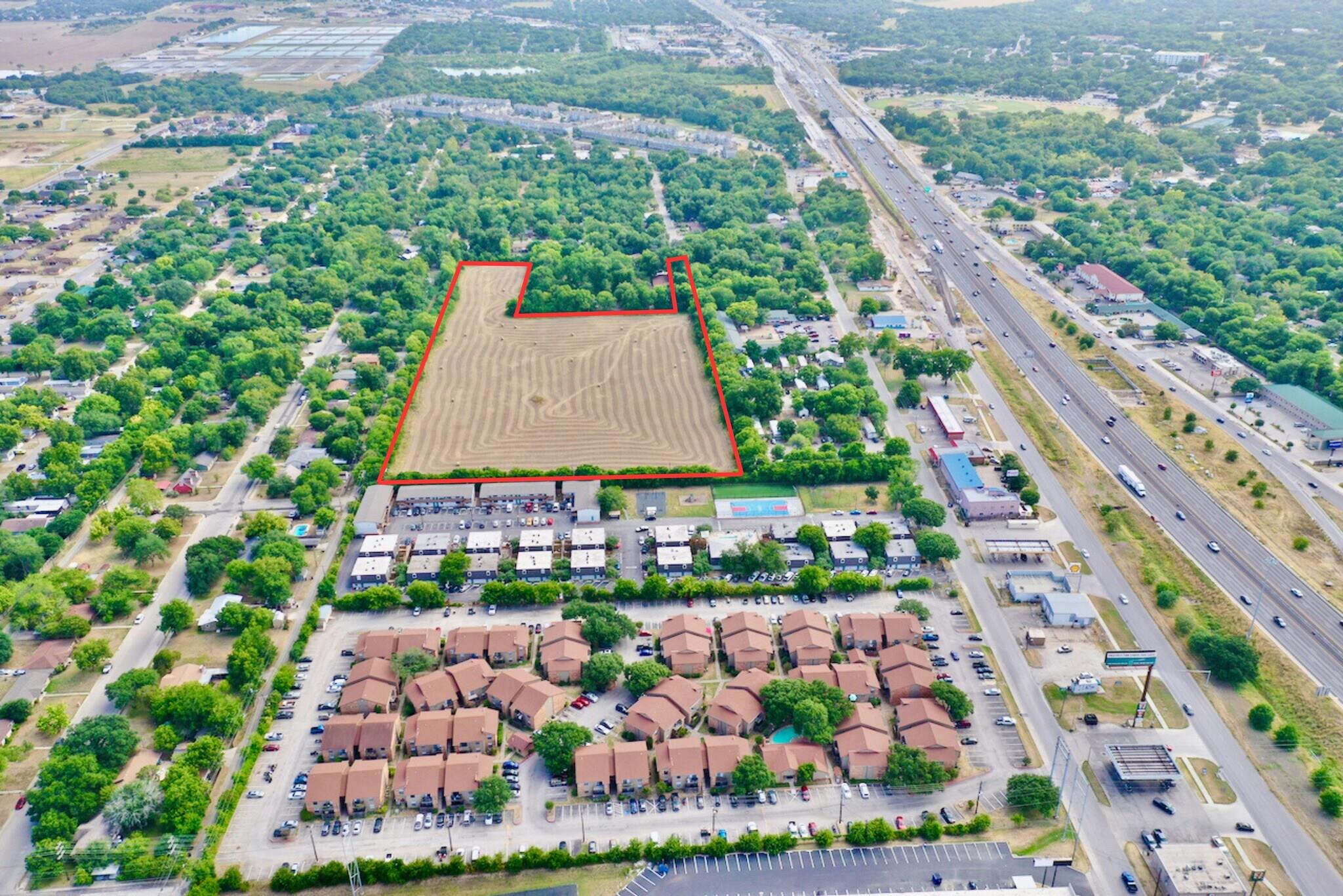 123 Smith Lane Cmns, San Marcos, TX 78666