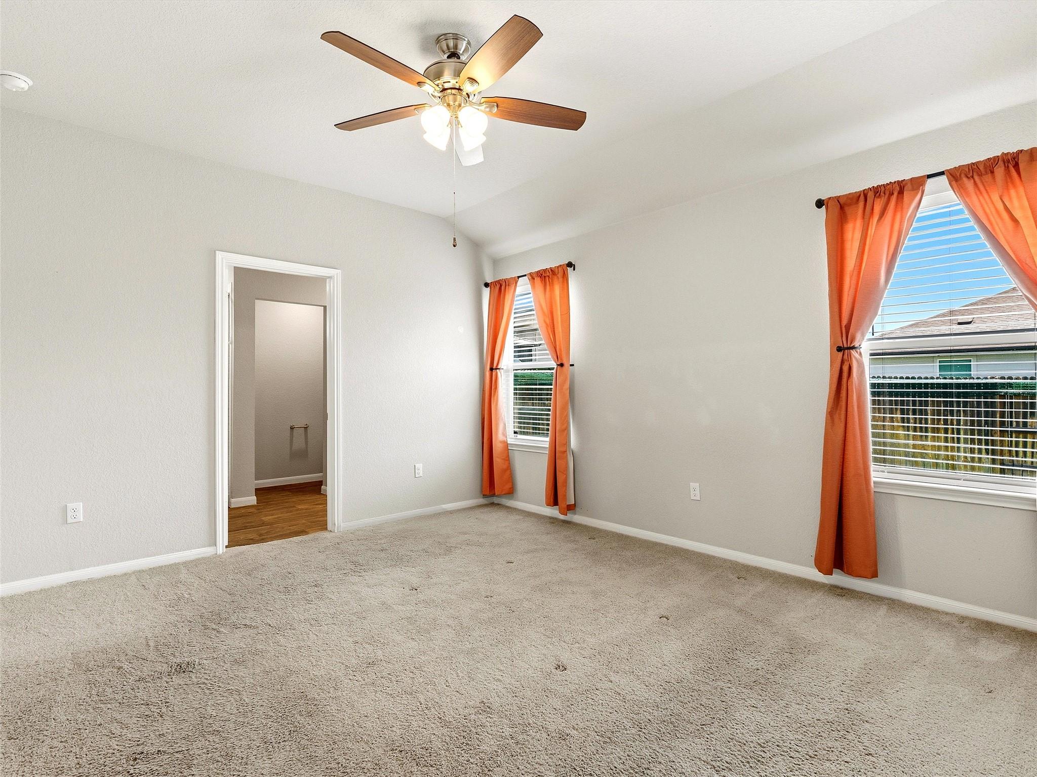 233 Baron Creek Trl, Bastrop, TX 78602