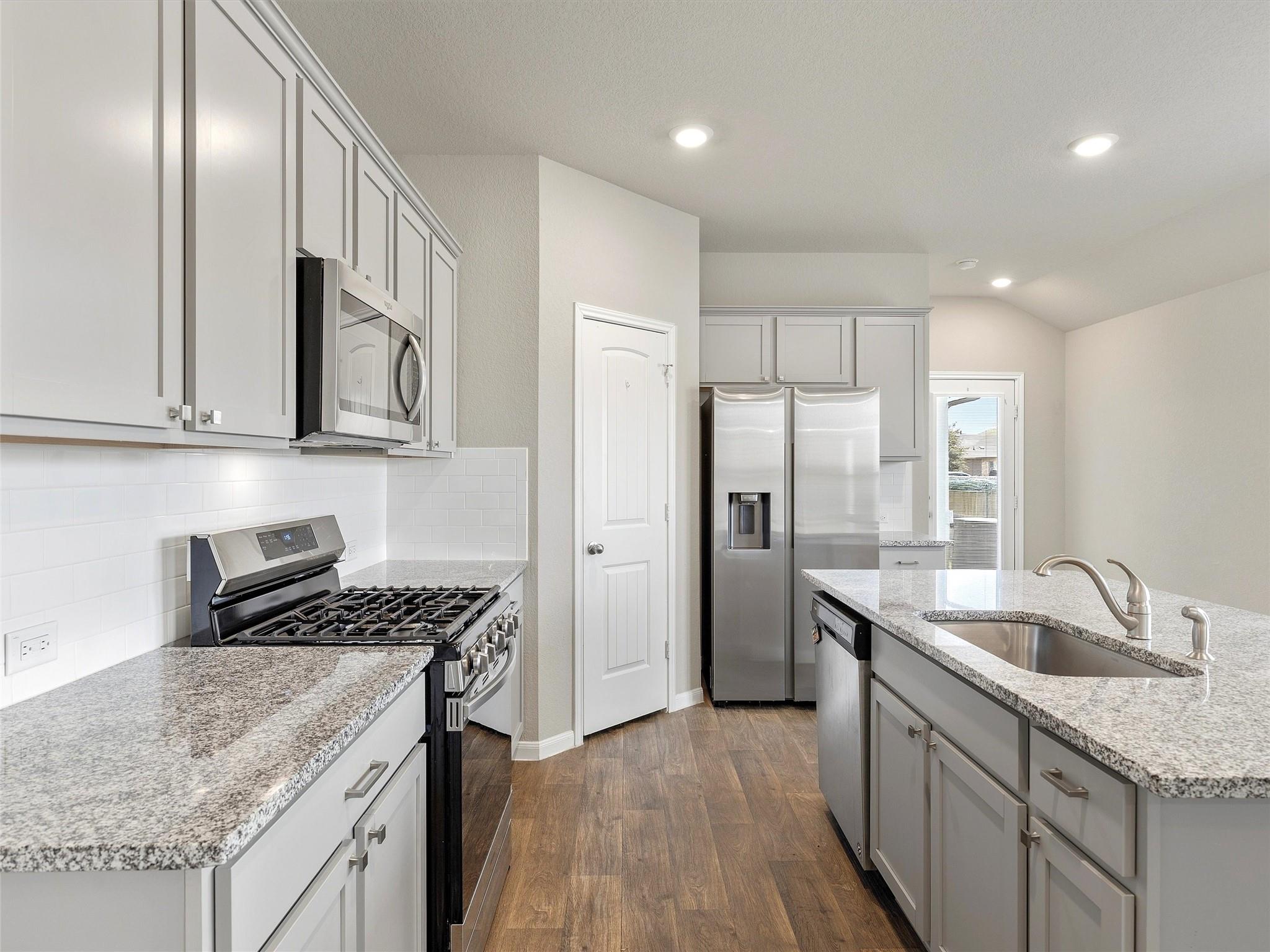 233 Baron Creek Trl, Bastrop, TX 78602