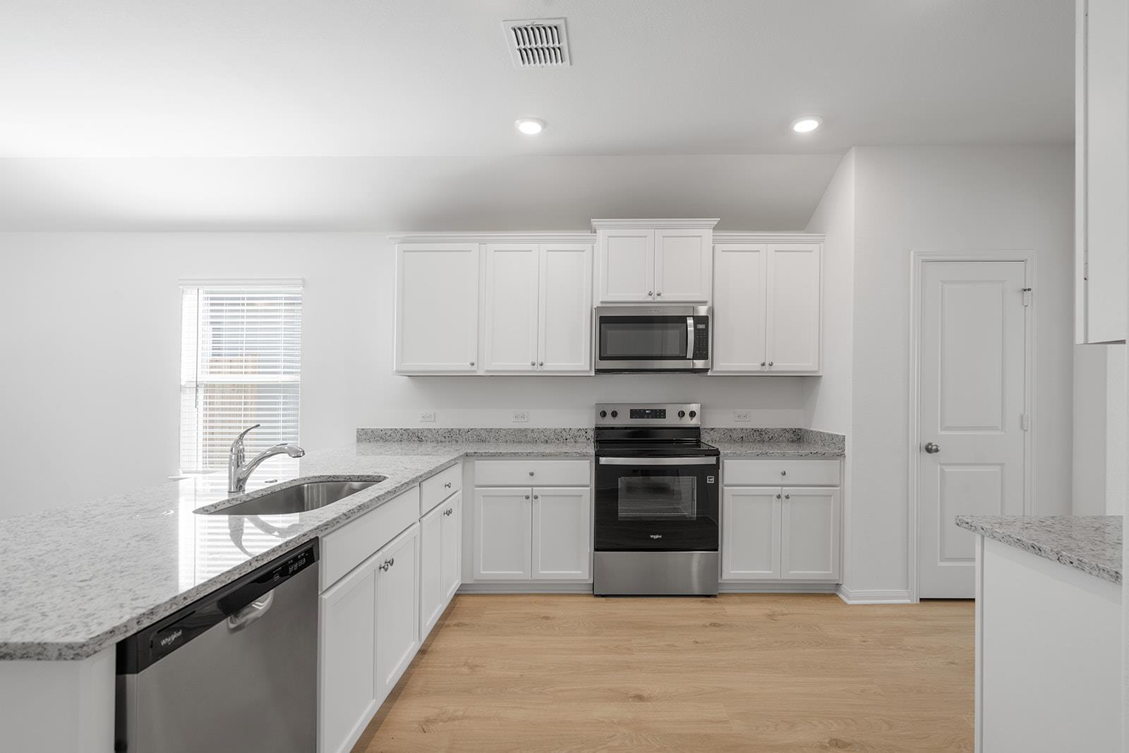 104 Wirepass Crst, Jarrell, TX 76537