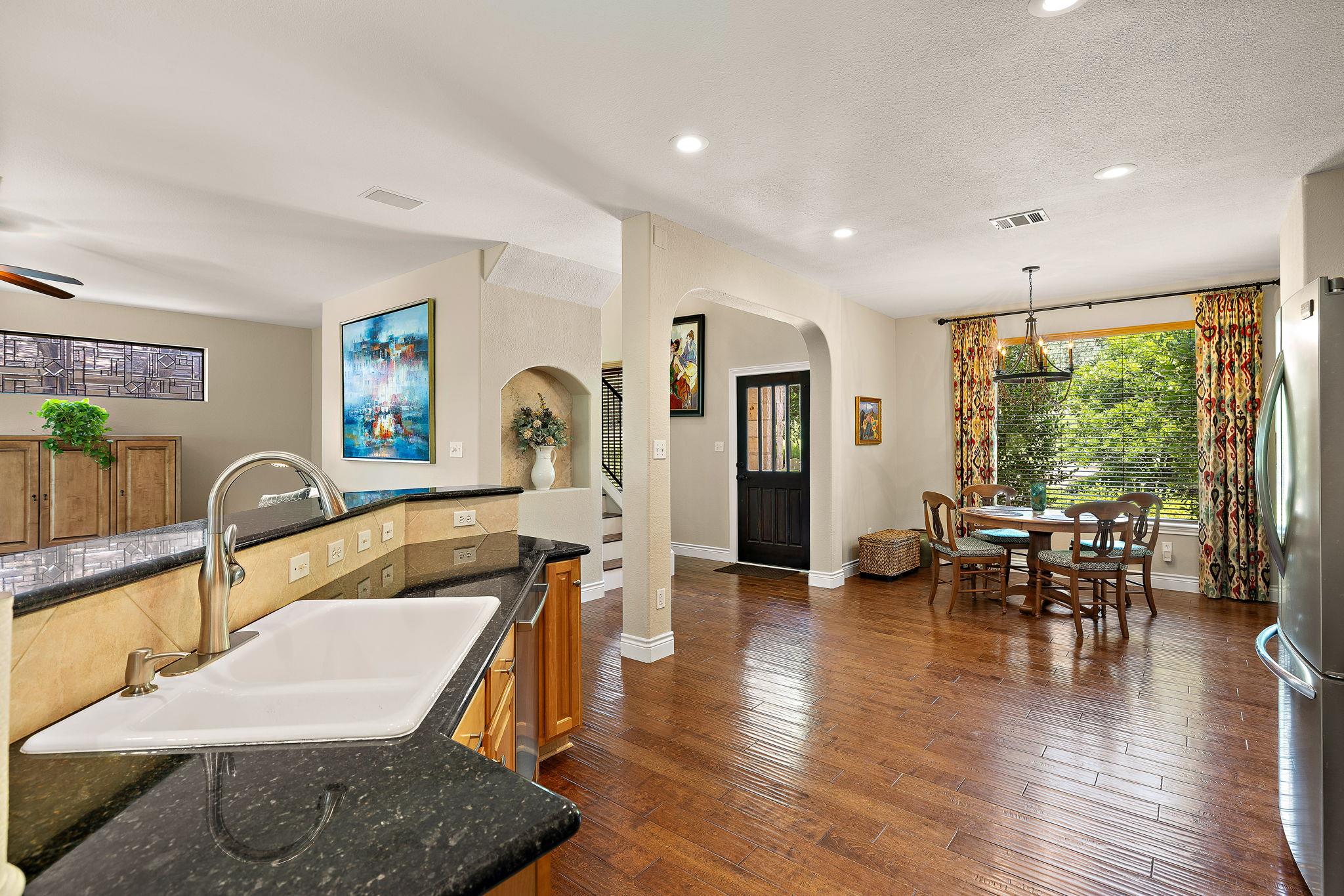 412 Eagle, Lakeway, TX 78734