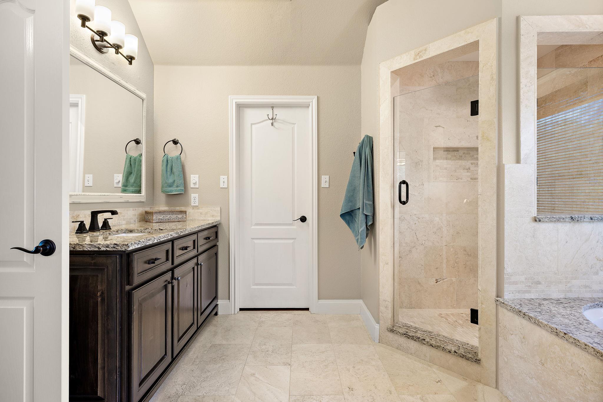 412 Eagle, Lakeway, TX 78734