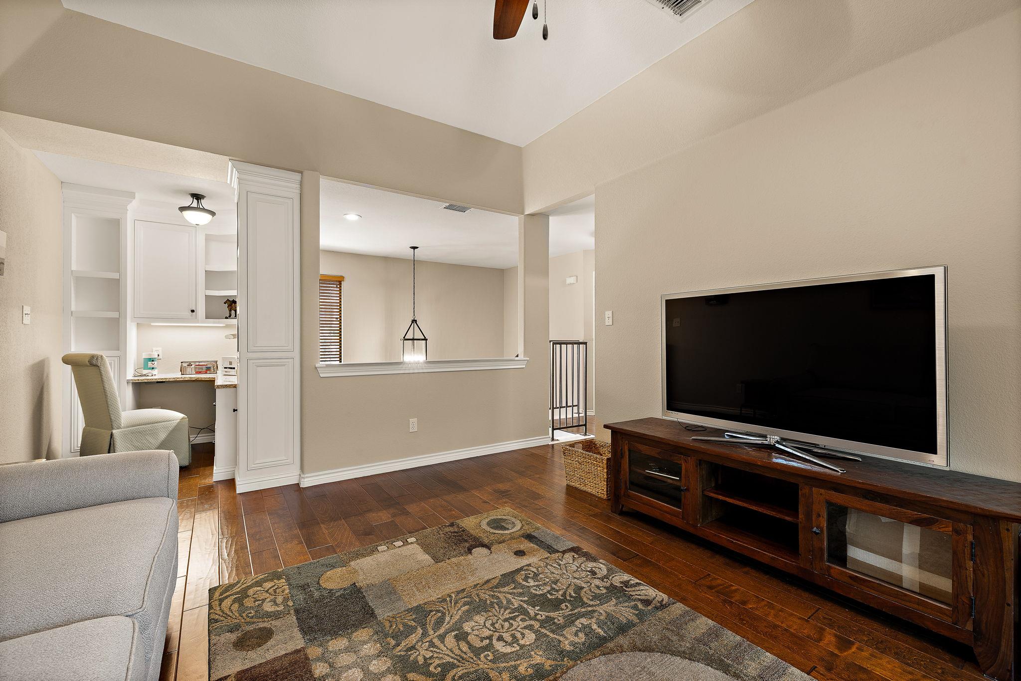 412 Eagle, Lakeway, TX 78734
