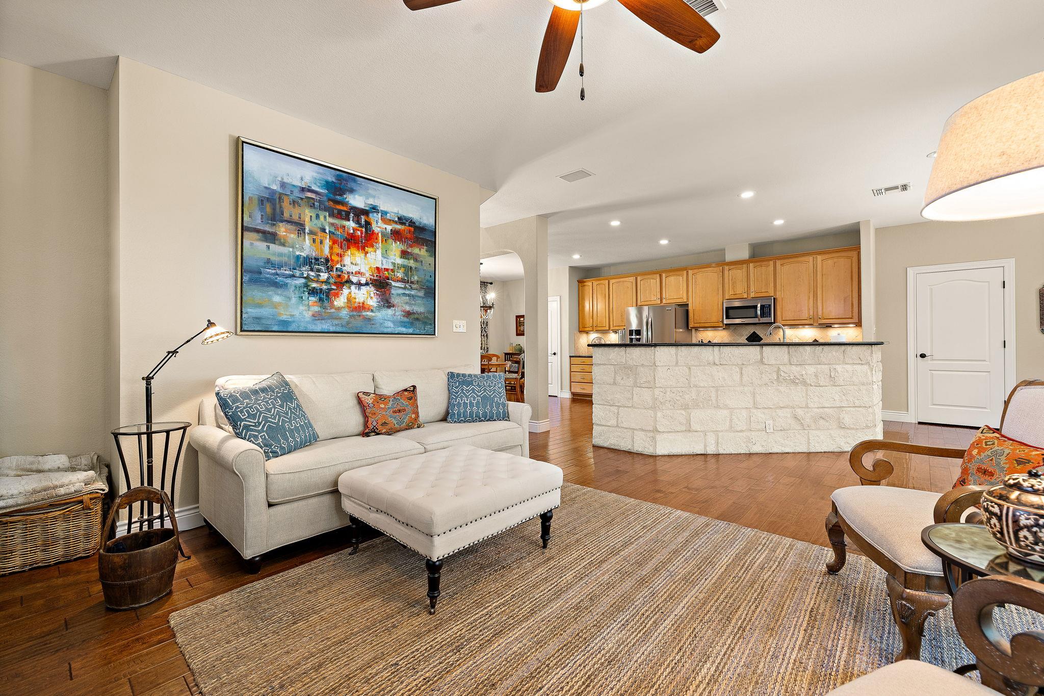 412 Eagle, Lakeway, TX 78734