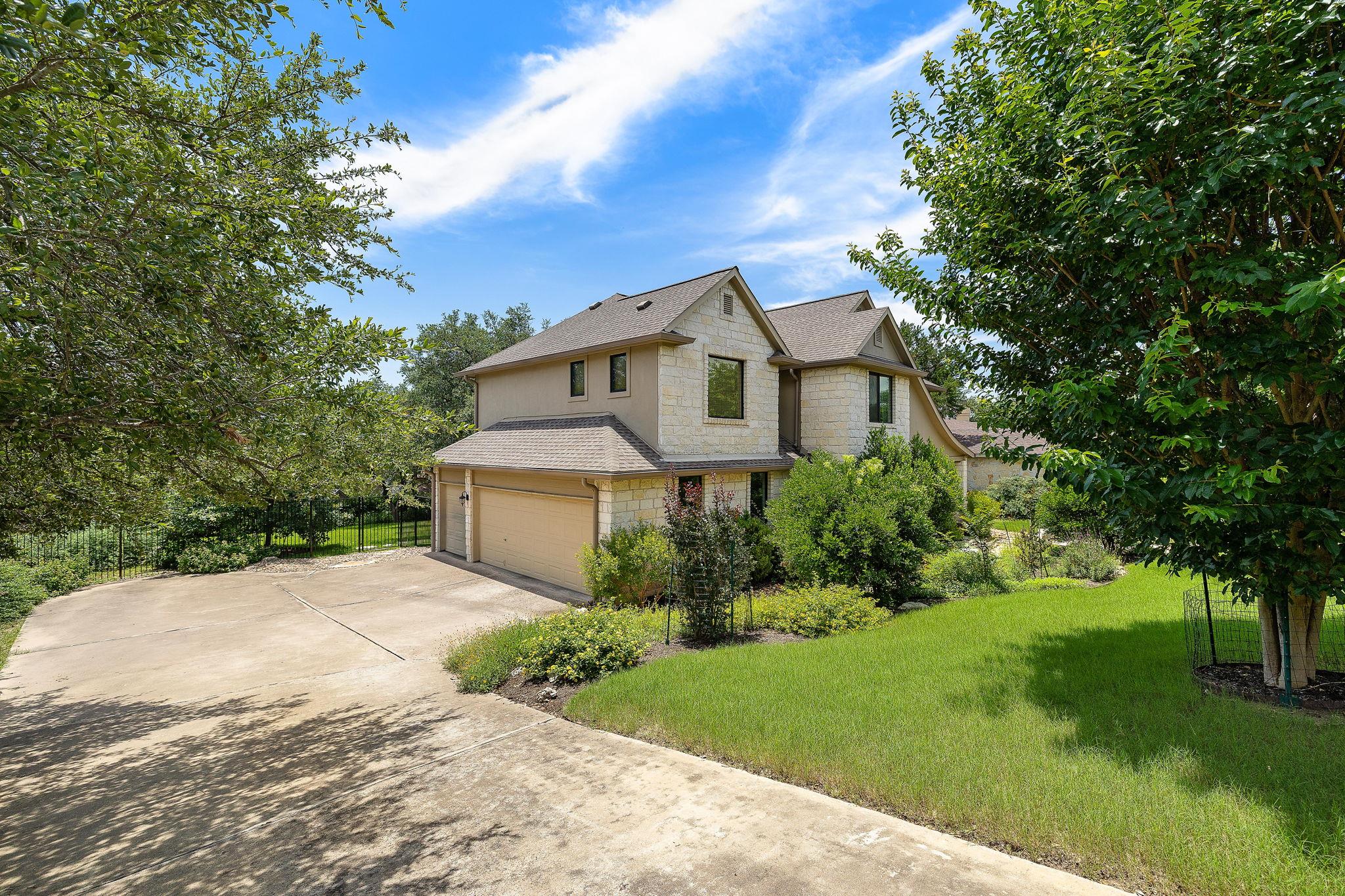 412 Eagle, Lakeway, TX 78734