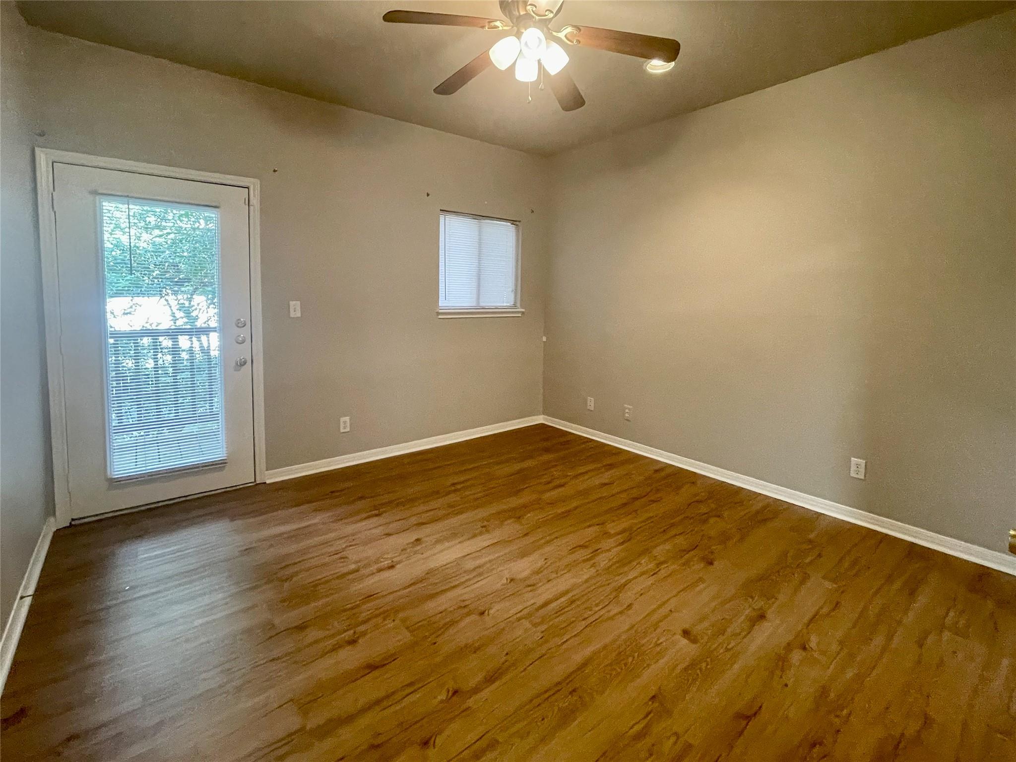 310 Pat Garrison St # 8, San Marcos, TX 78666