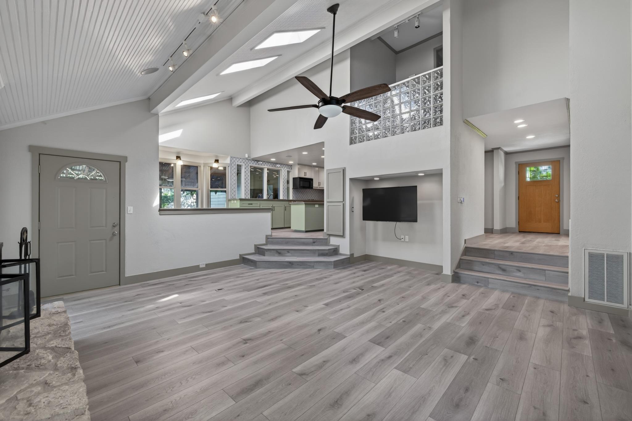 4301 Hyridge Dr, Austin, TX 78759
