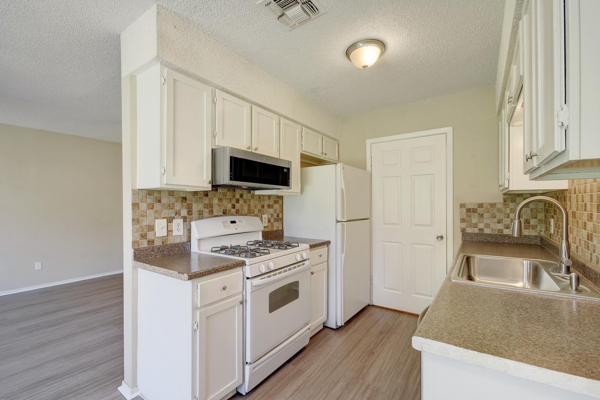 418 Linden St # A, Bastrop, TX 78602