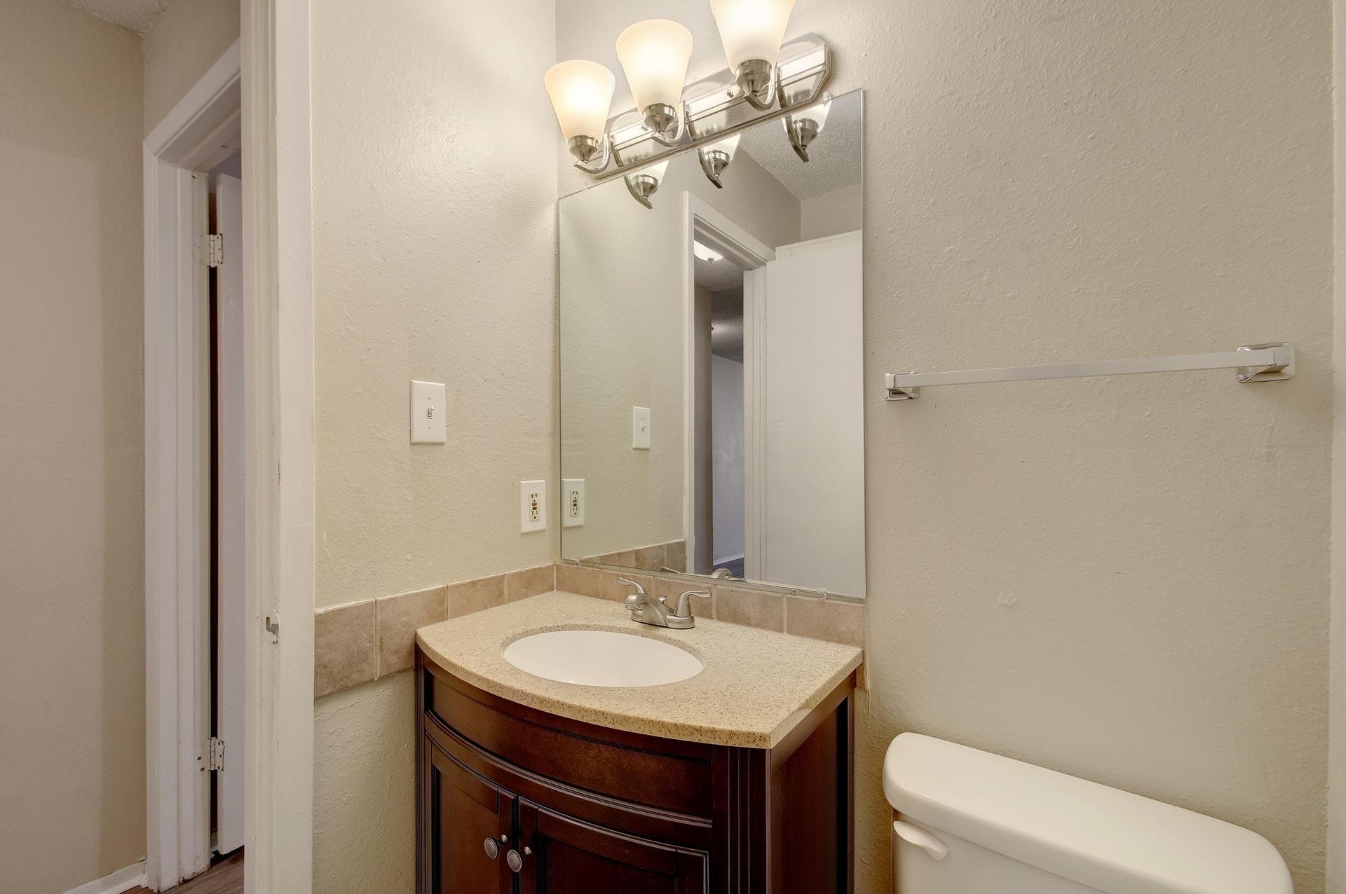 418 Linden St # A, Bastrop, TX 78602