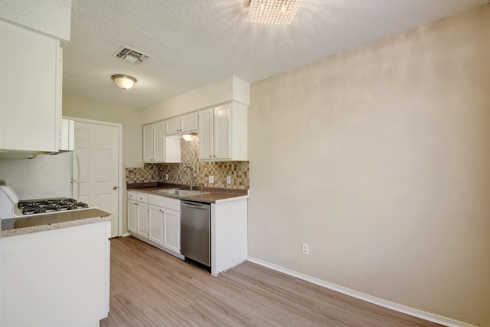 418 Linden St # A, Bastrop, TX 78602
