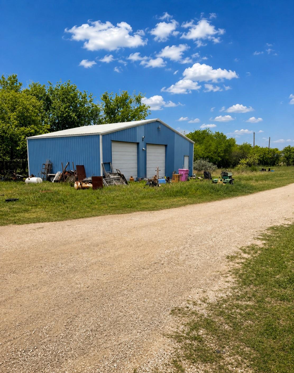 3951 Fm 970, Florence, TX 76527