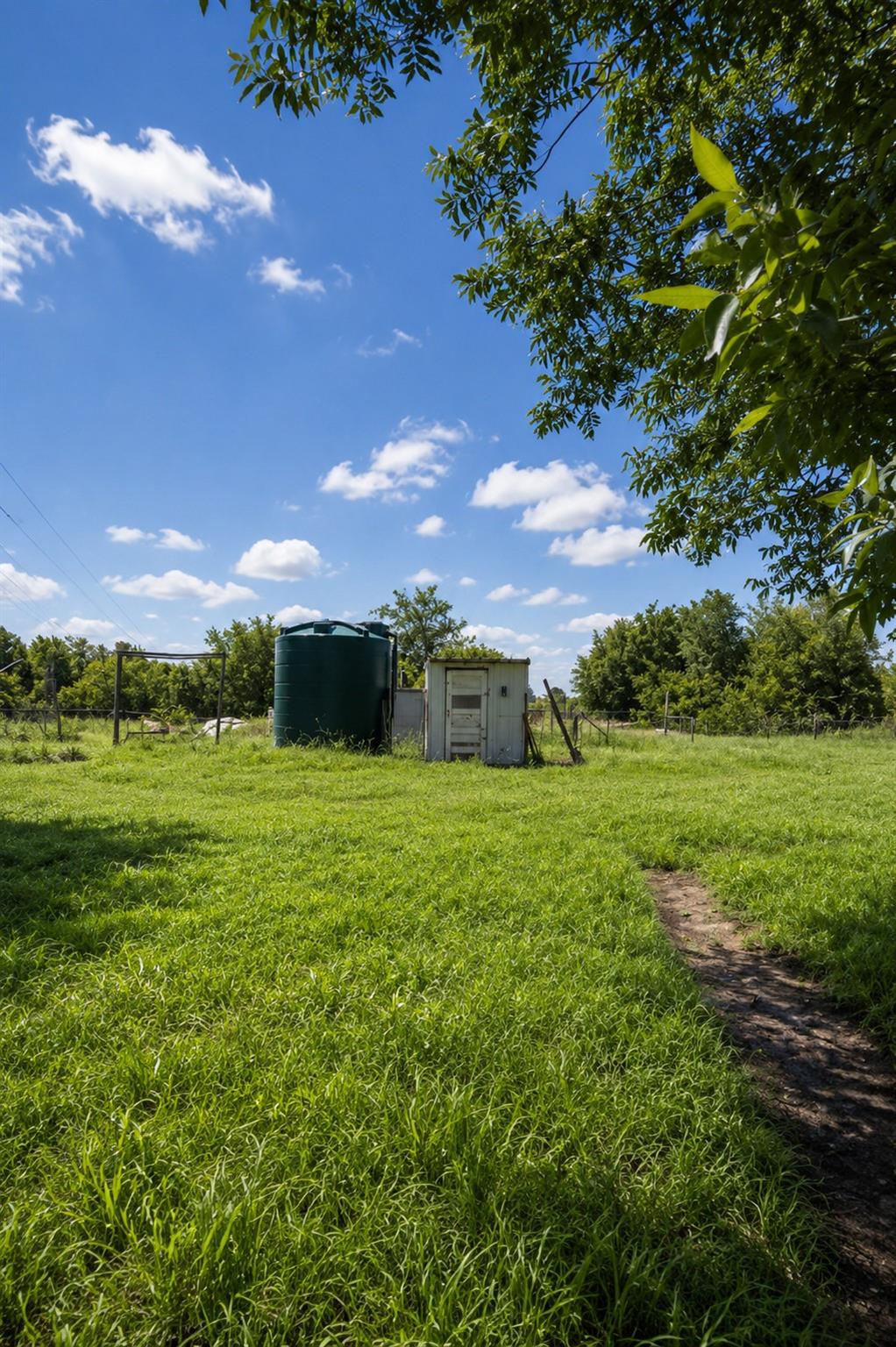 3951 Fm 970, Florence, TX 76527