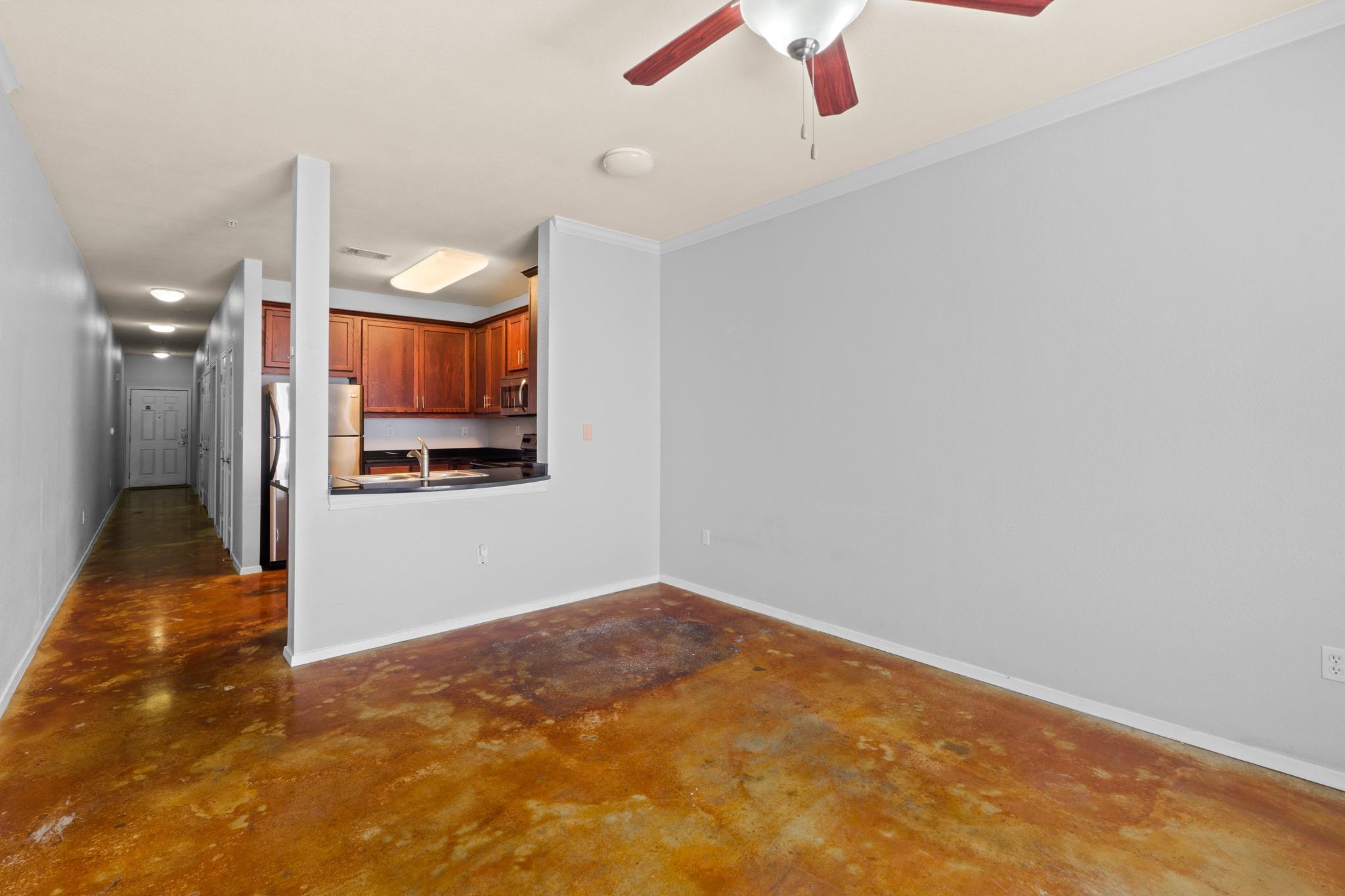 910 W 25th St # 209, Austin, TX 78705