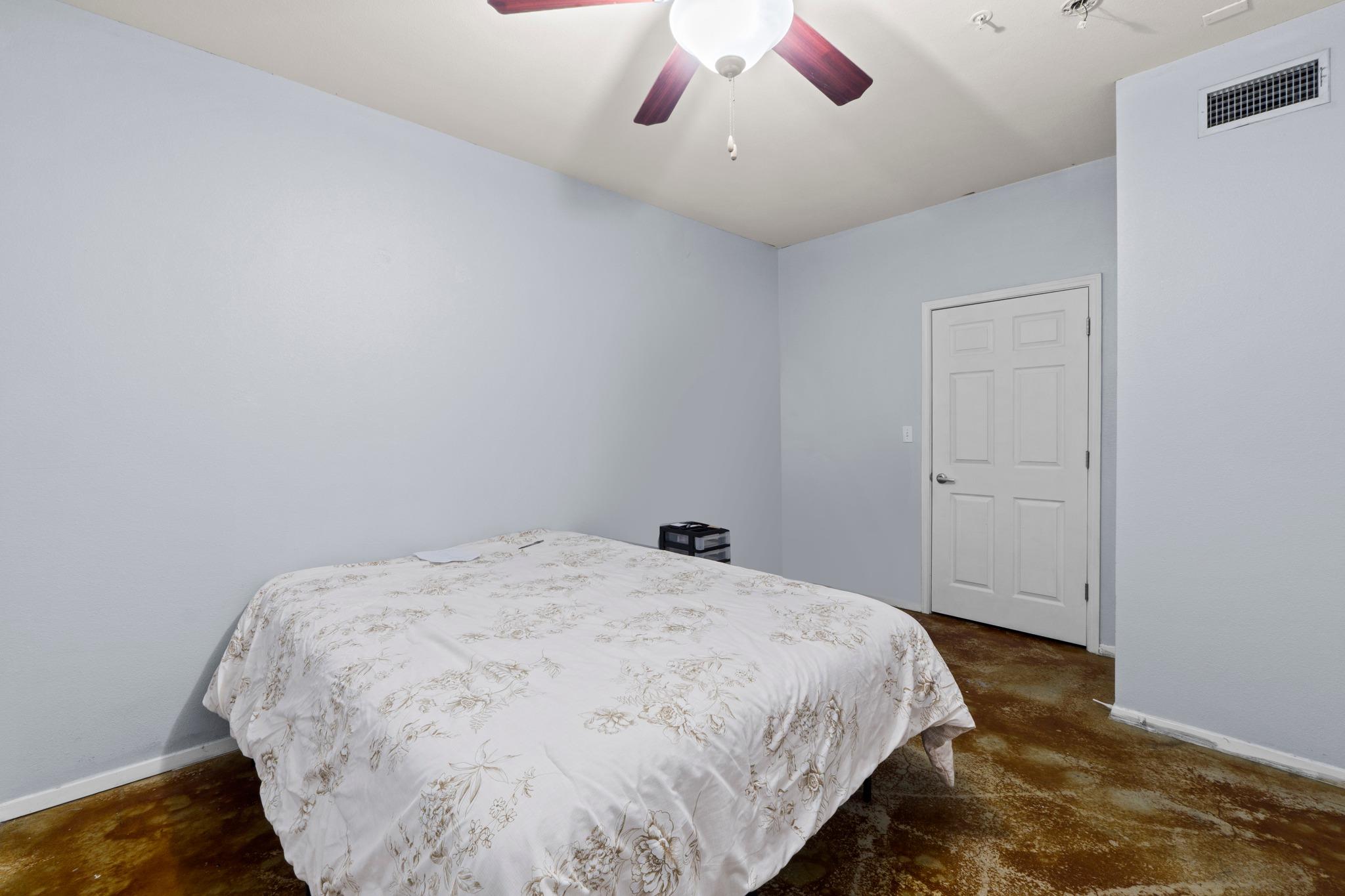 910 W 25th St # 209, Austin, TX 78705