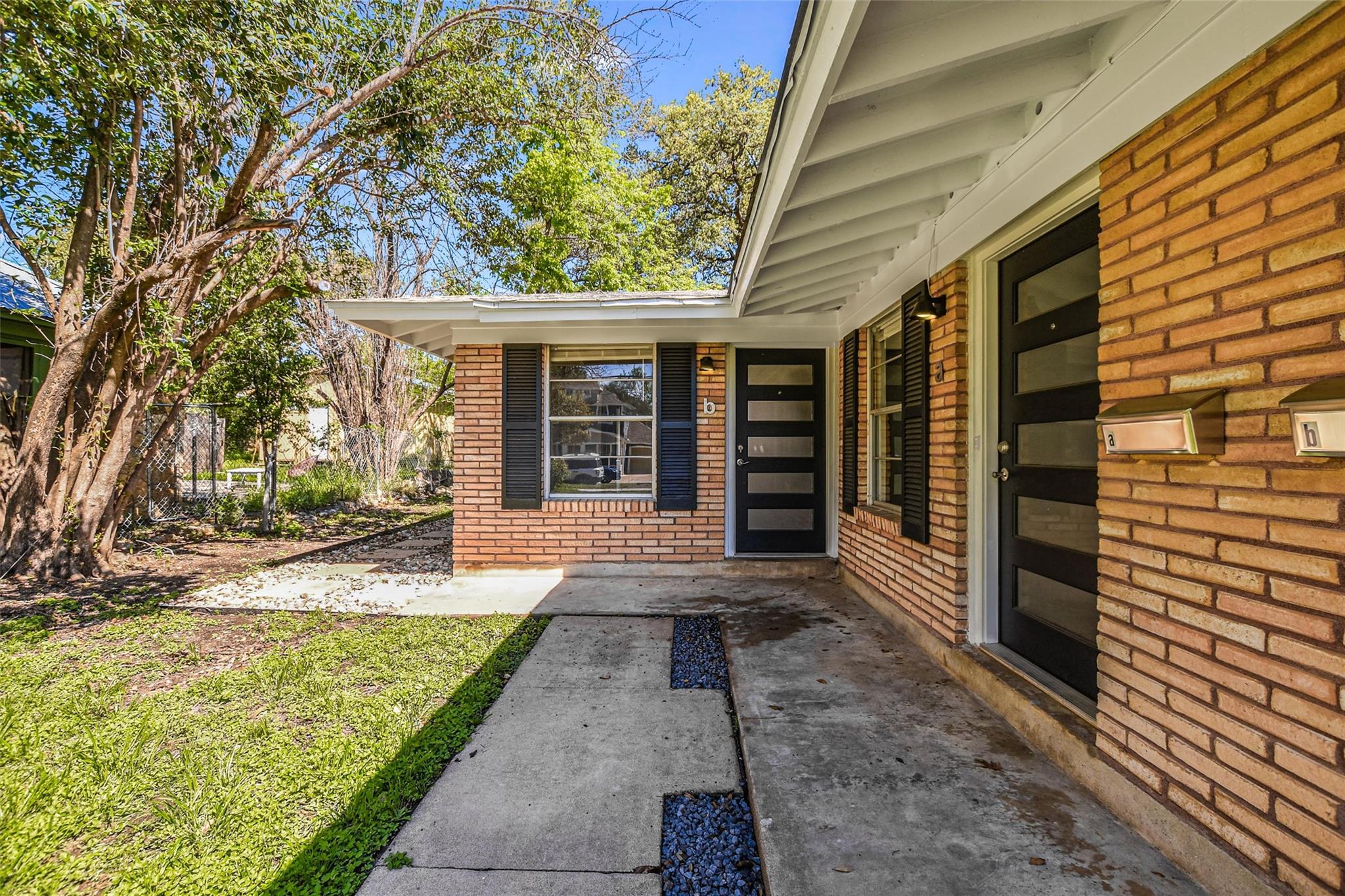 1202 W 22nd St # B, Austin, TX 78705