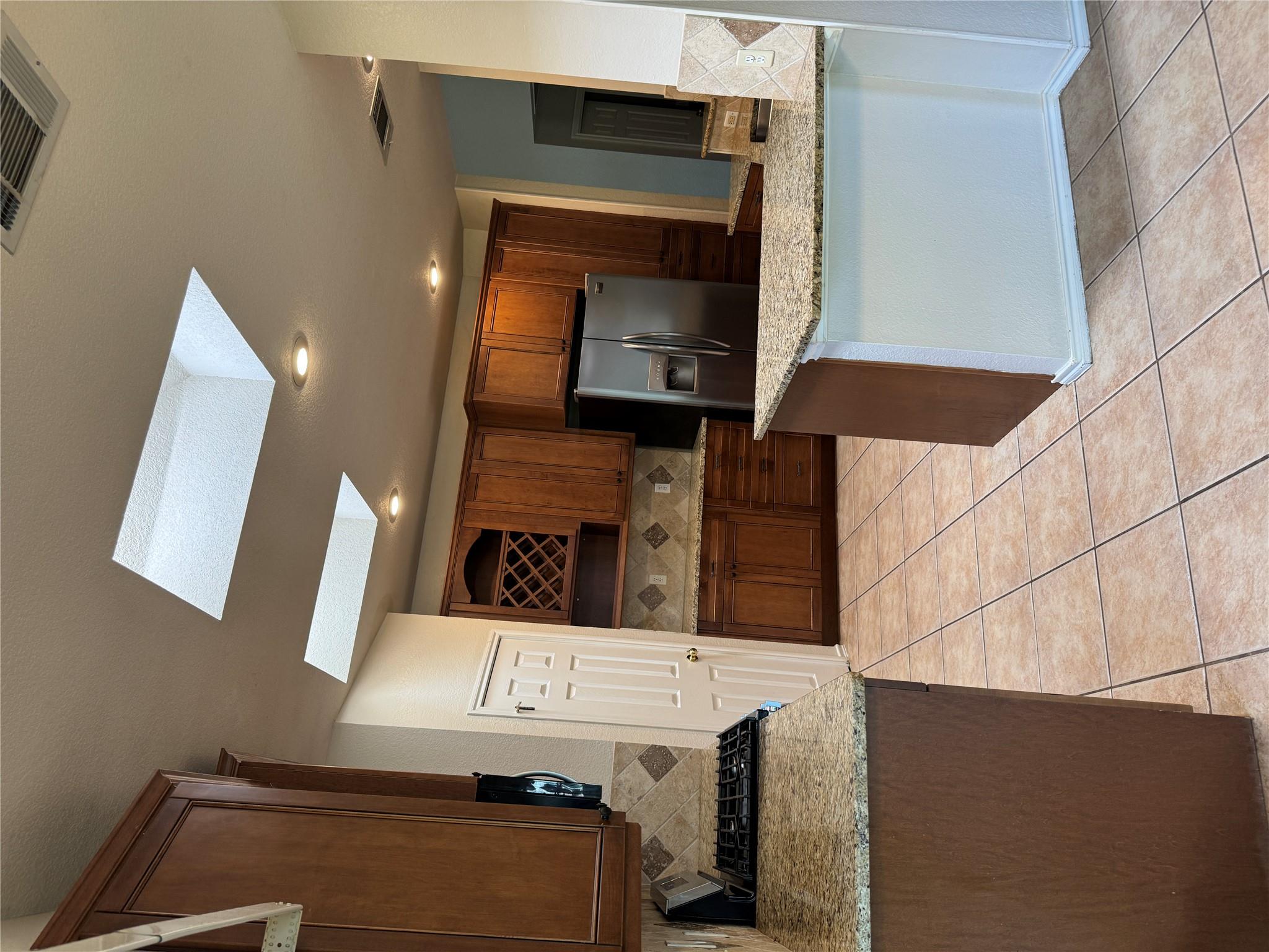 8001 Tallyho Trl, Austin, TX 78729