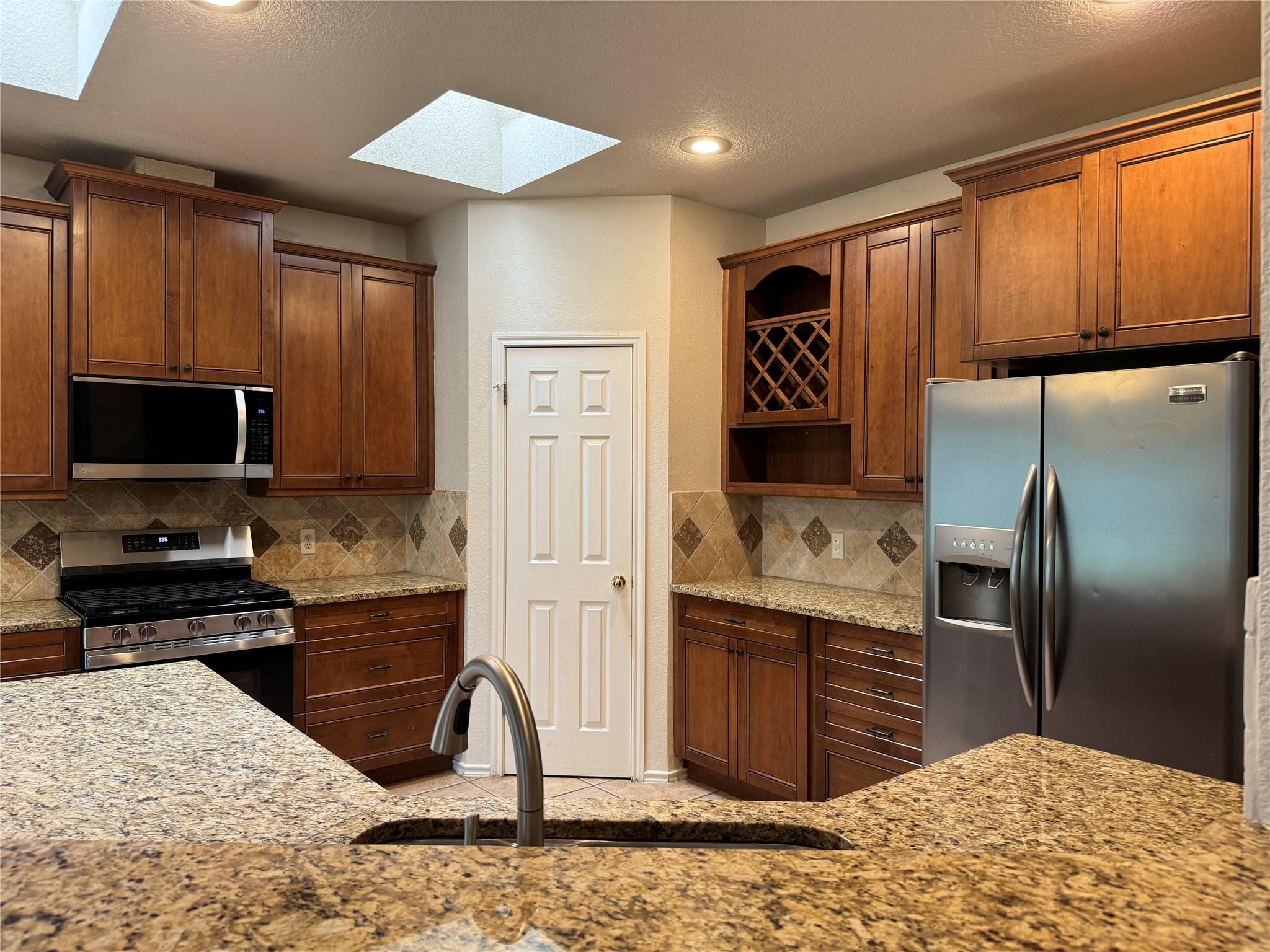 8001 Tallyho Trl, Austin, TX 78729