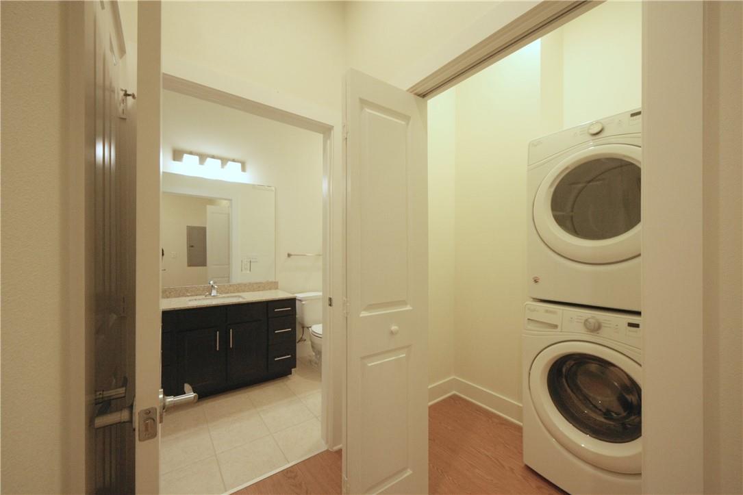 2400 Louis Henna Blvd # 108, Round Rock, TX 78664