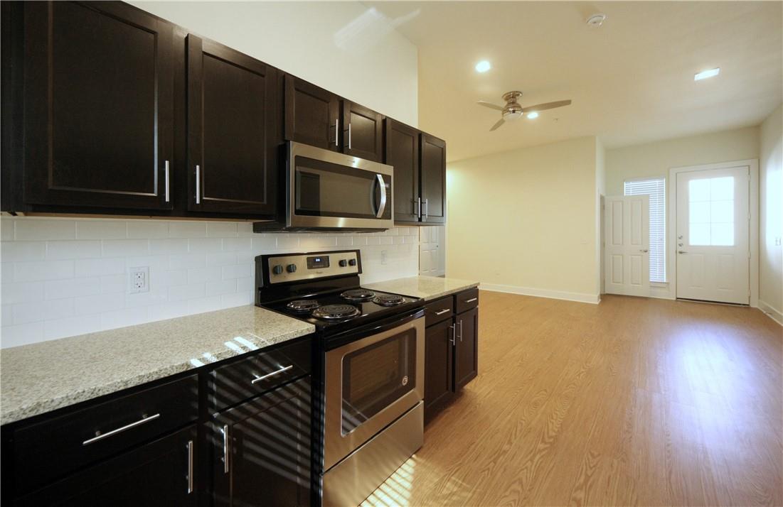 2400 Louis Henna Blvd # 108, Round Rock, TX 78664