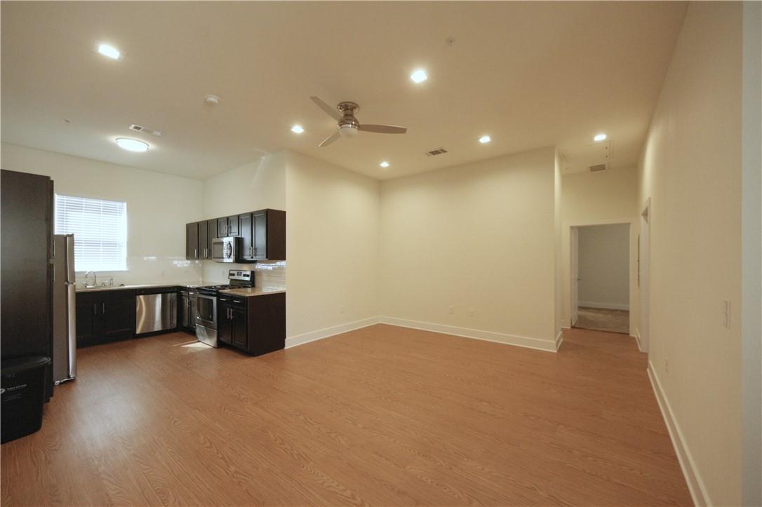 2400 Louis Henna Blvd # 108, Round Rock, TX 78664