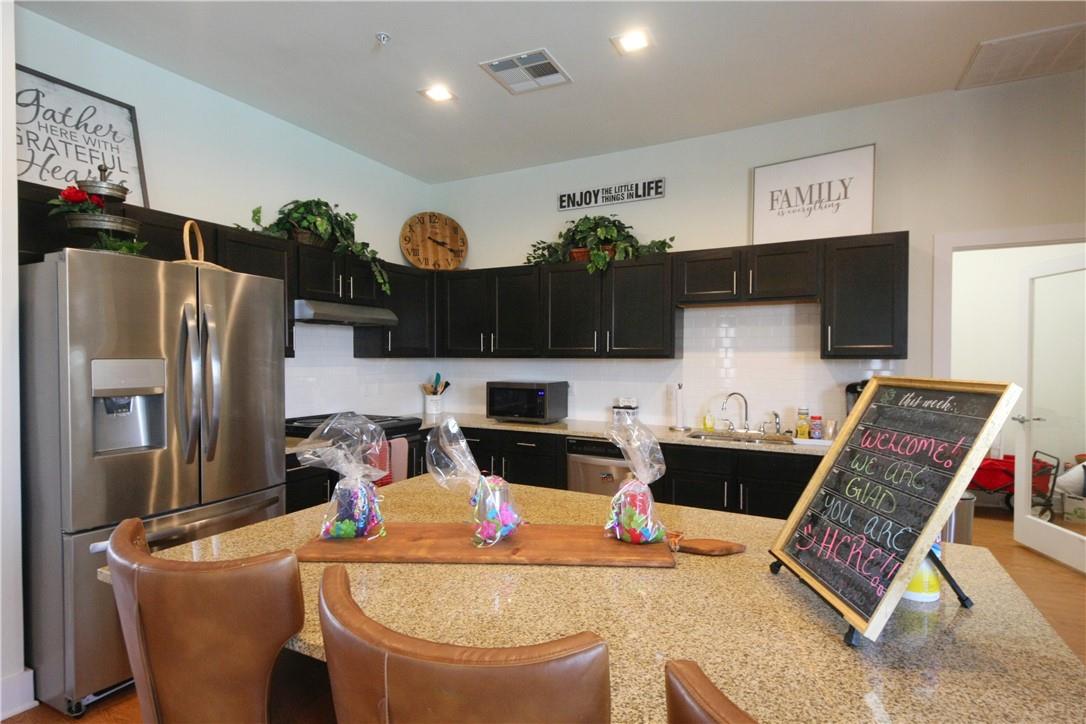 2400 Louis Henna Blvd # 108, Round Rock, TX 78664