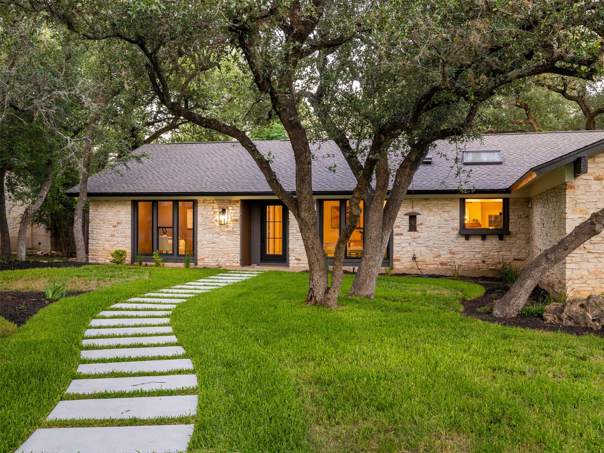 9403 Spring Hollow Dr, Austin, TX 78750