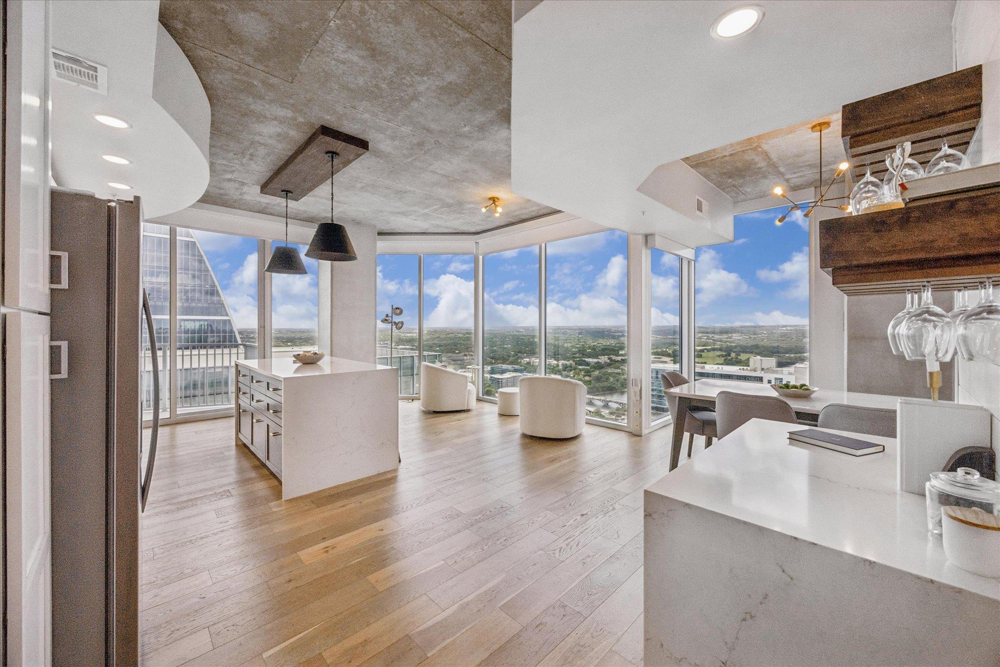 360 Nueces St # 3702, Austin, TX 78701