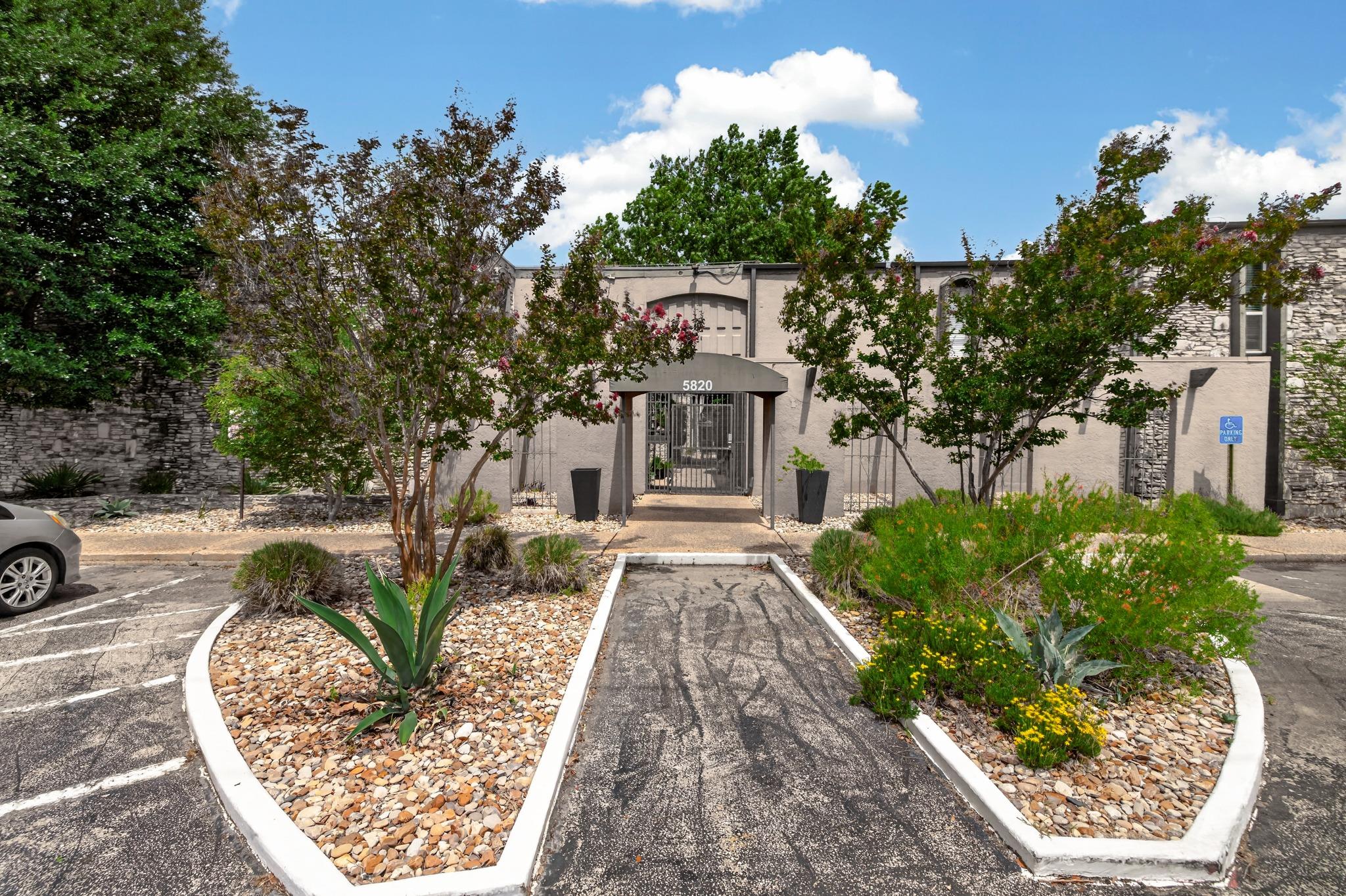 5820 Berkman Dr # 120, Austin, TX 78723